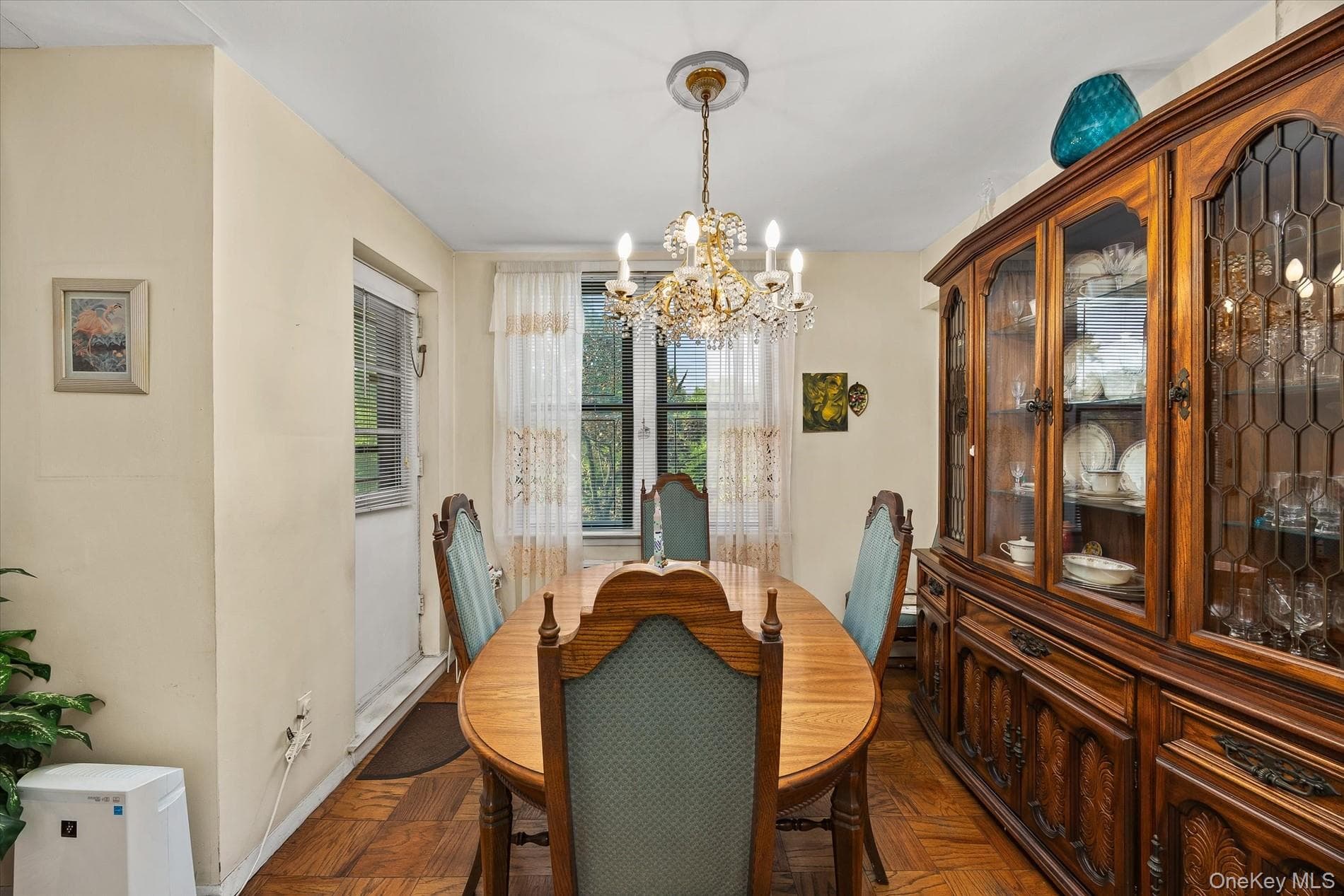 1874 Pelham Parkway Unit: 2R thumbnail 7