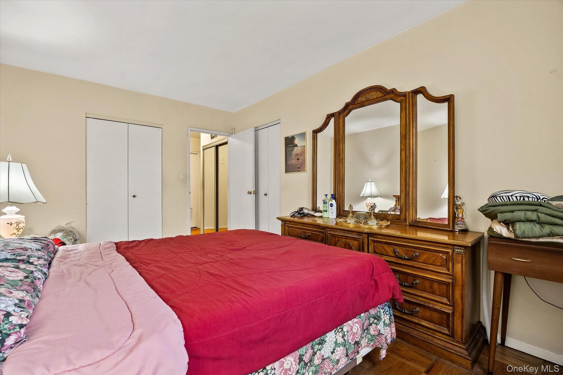 1874 Pelham Parkway Unit: 2R thumbnail 16