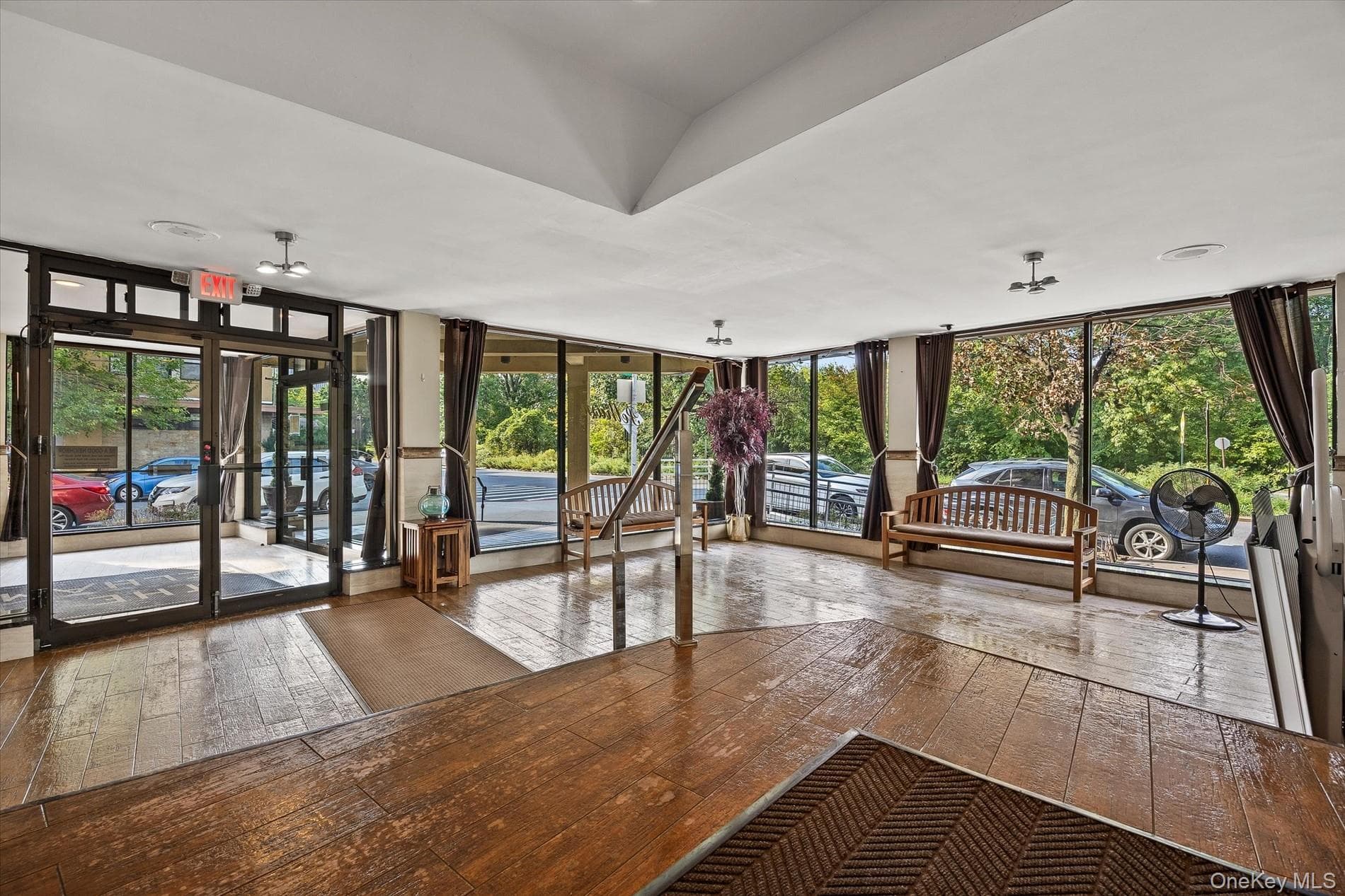 1874 Pelham Parkway Unit: 2R thumbnail 24