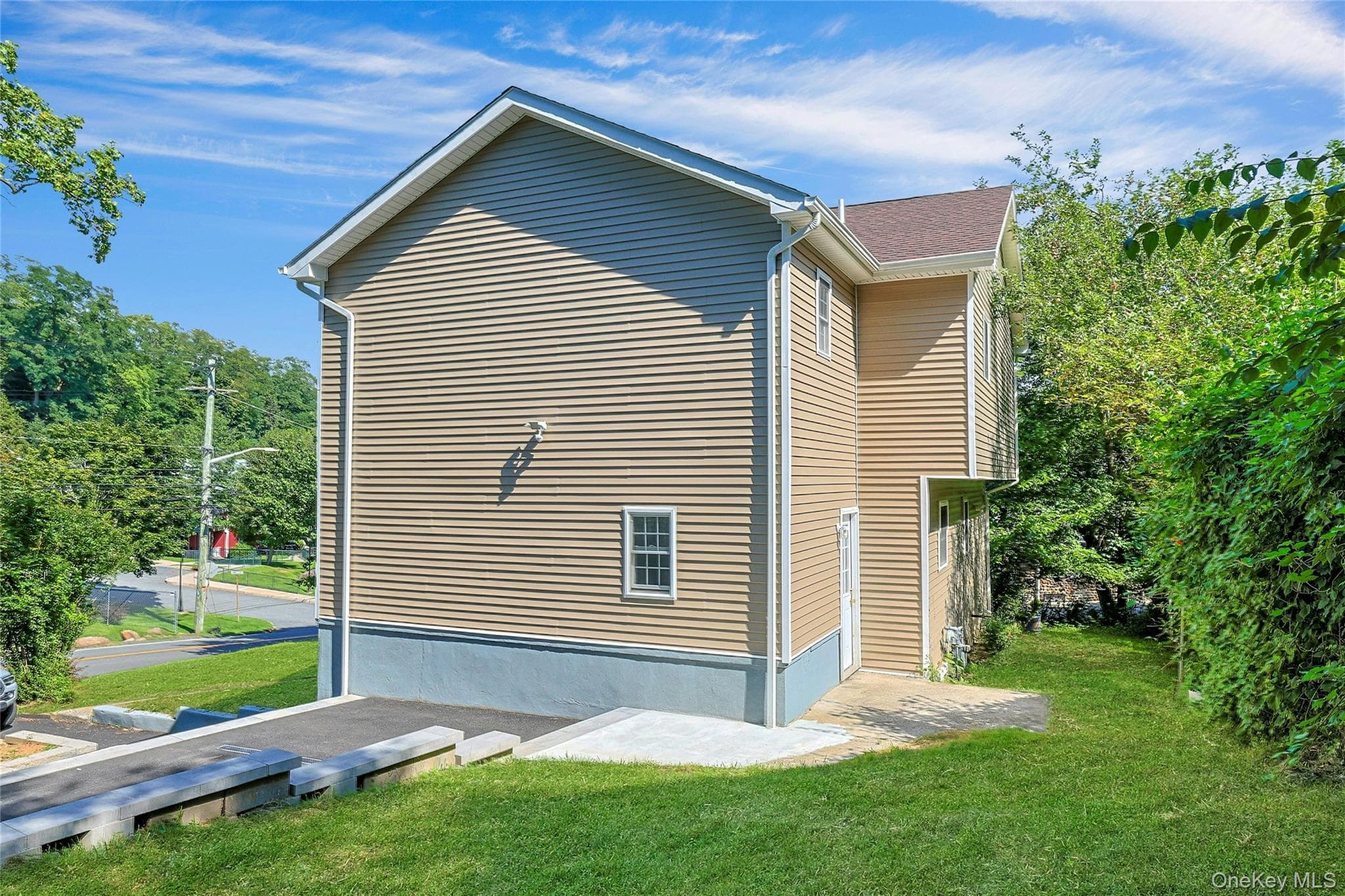 15 Waldron Avenue thumbnail 43