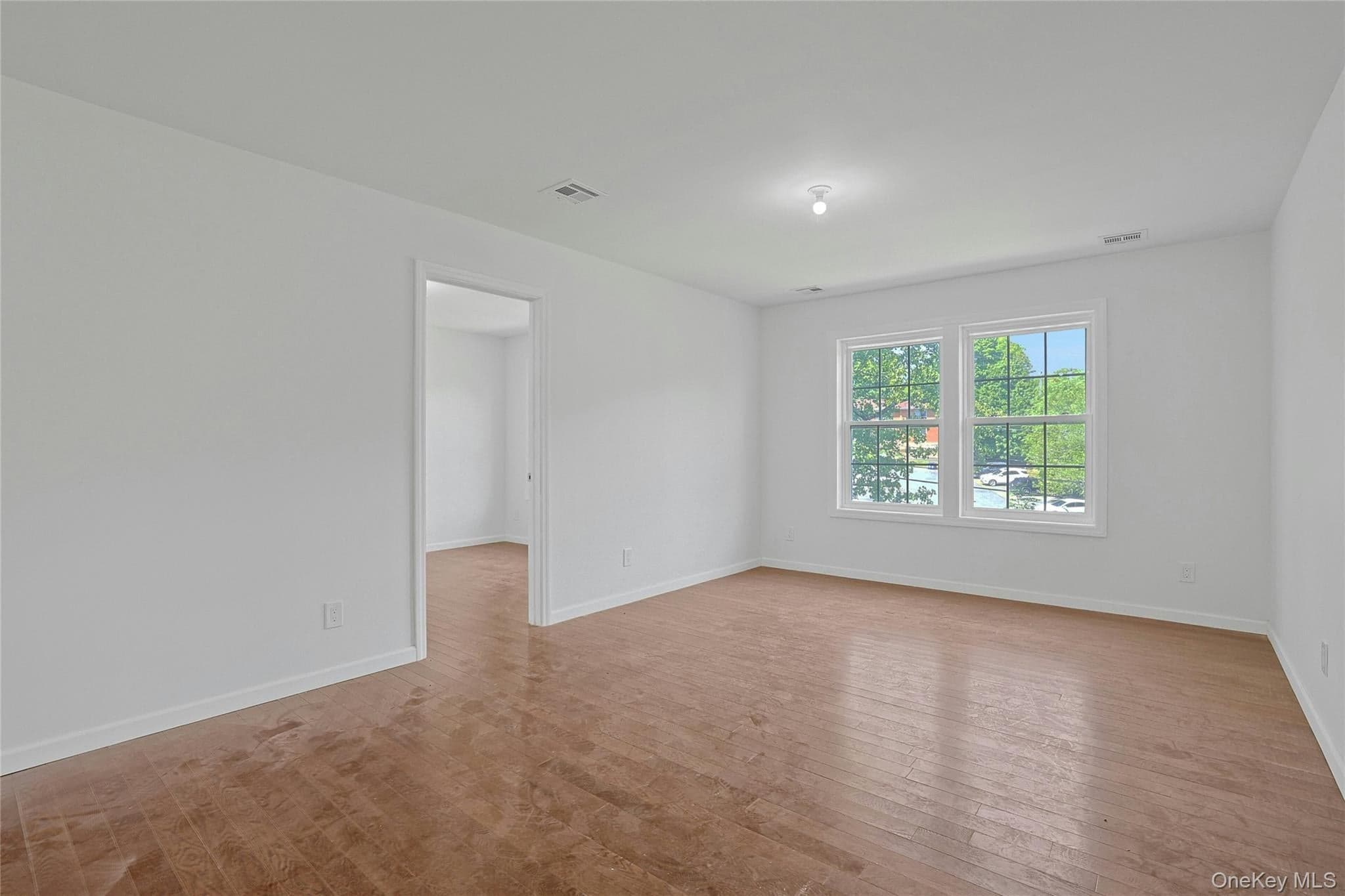 15 Waldron Avenue thumbnail 15