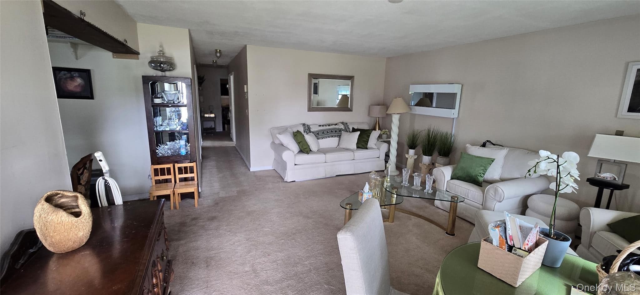 13 Manor Drive thumbnail 3