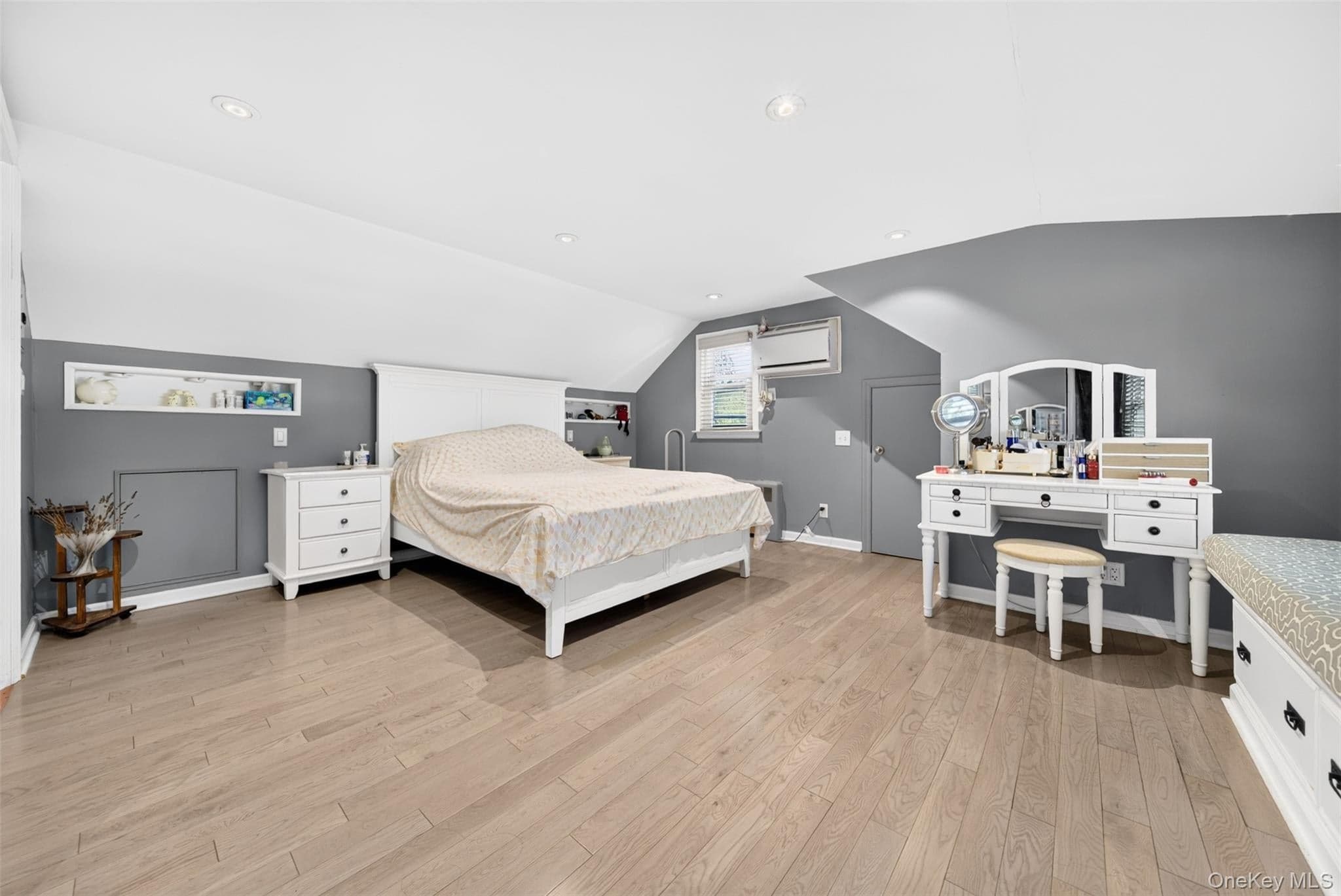 69 Stewart Avenue thumbnail 18