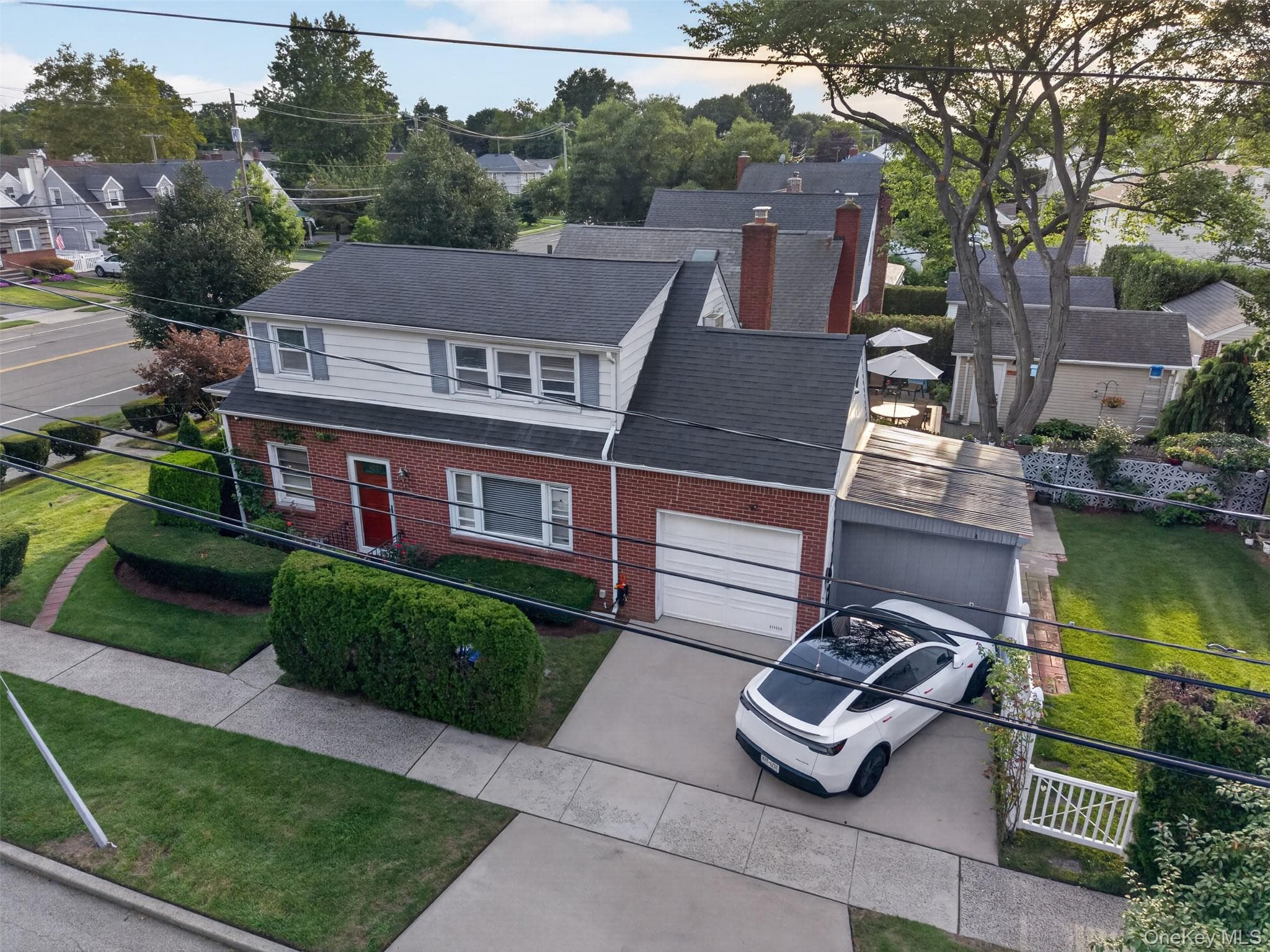 69 Stewart Avenue thumbnail 4