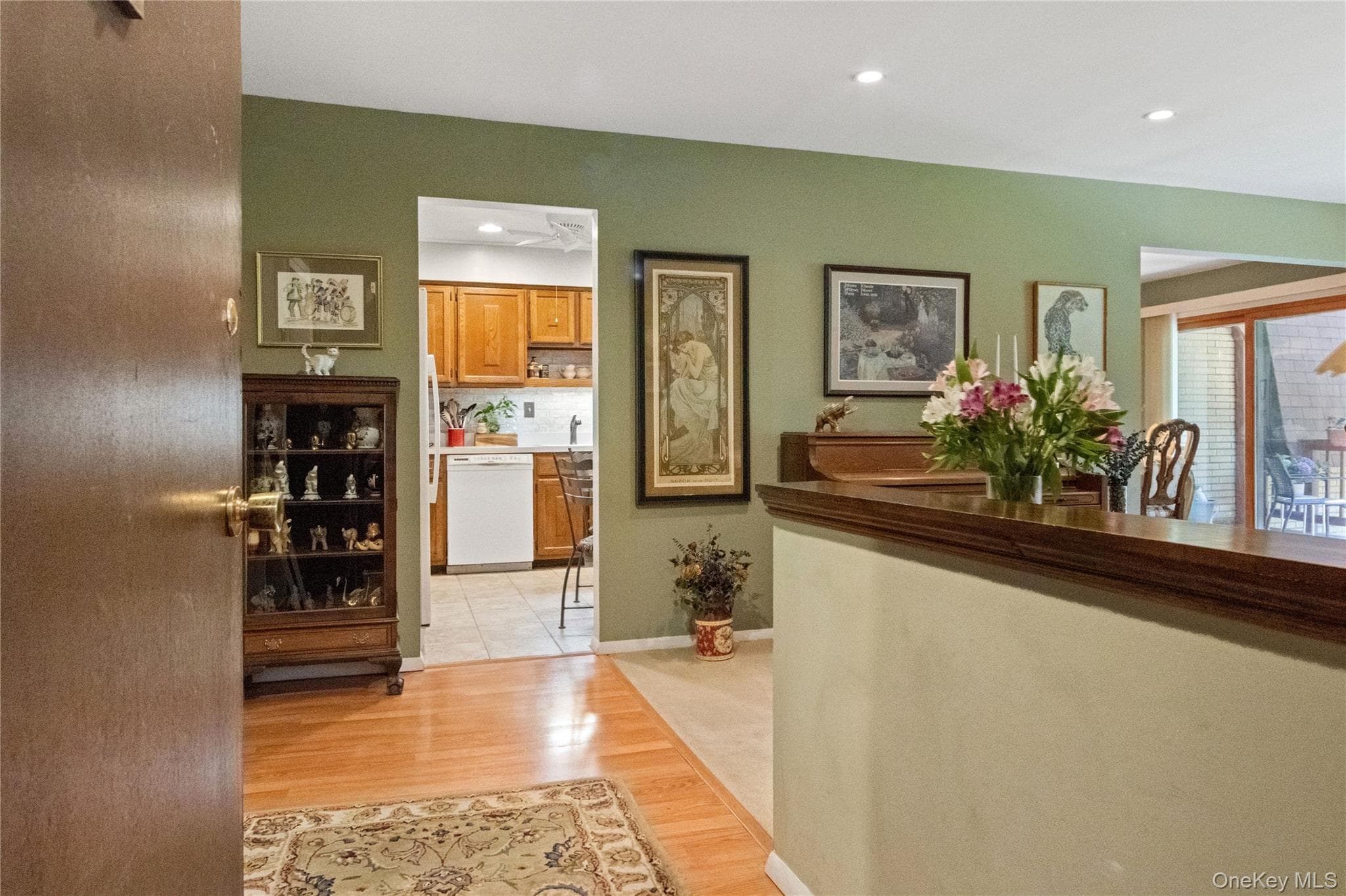 292 Richard Court Unit: 292 thumbnail 4