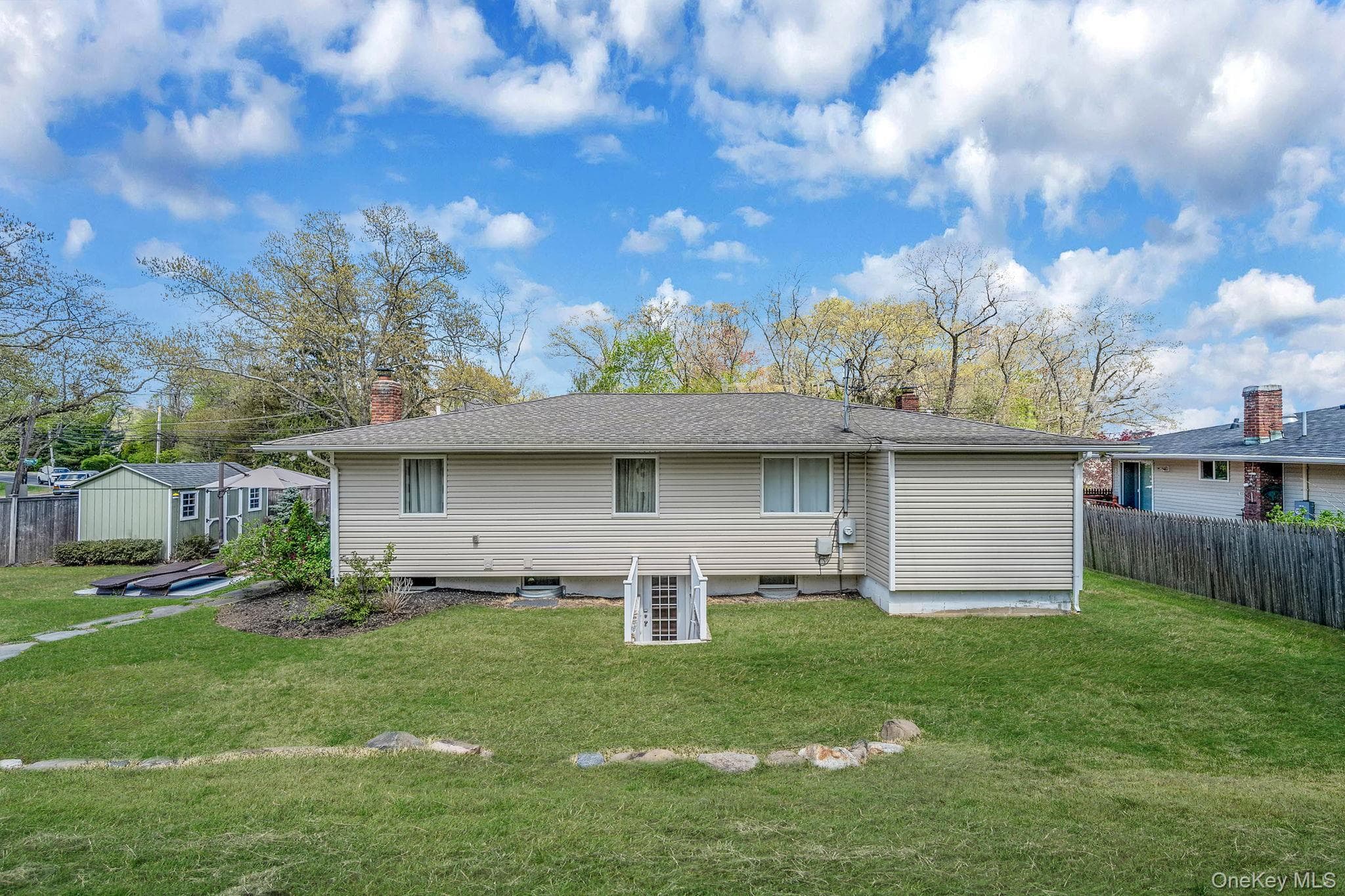 296 Moriches Road thumbnail 41