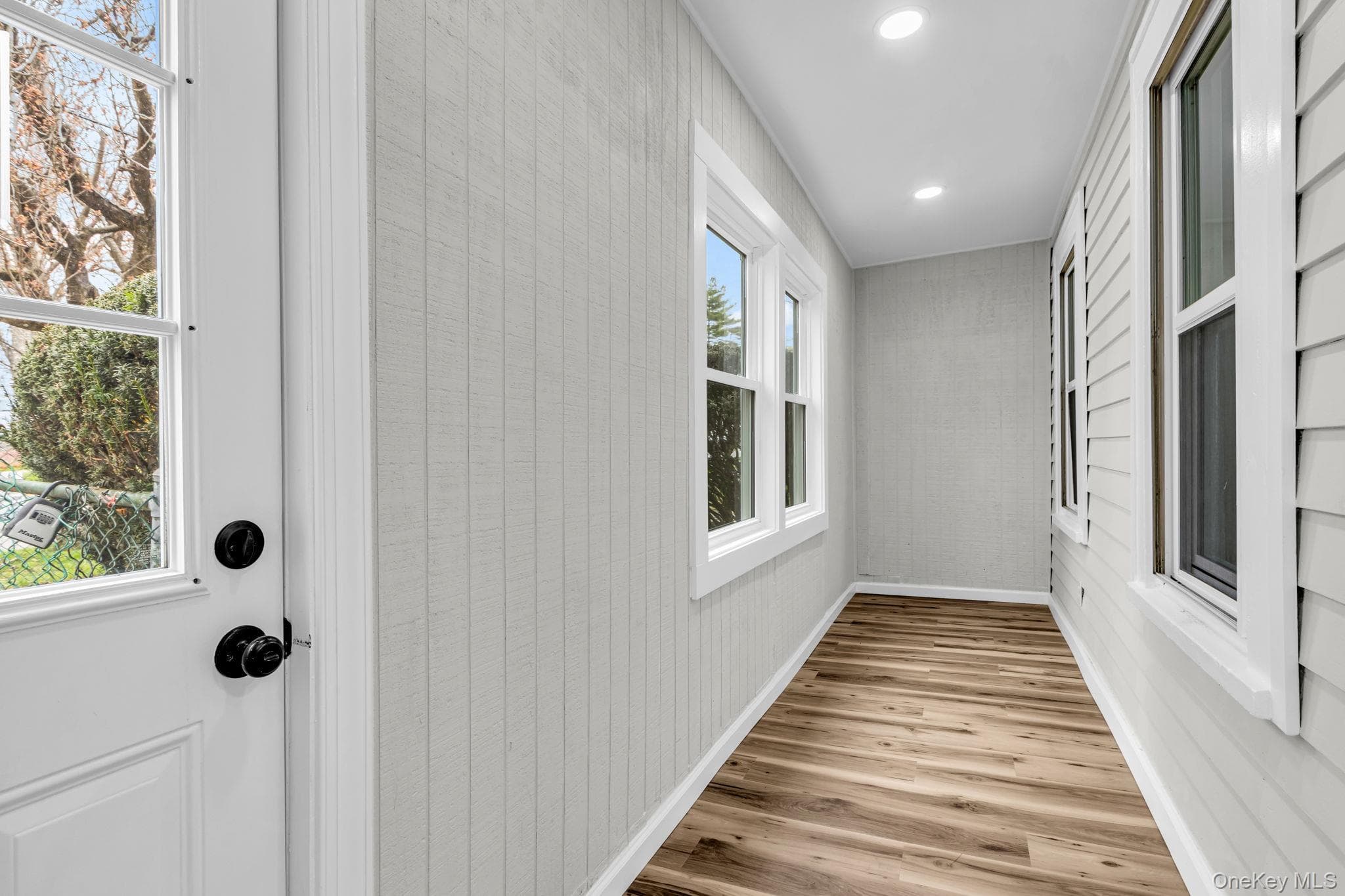 44 Glenwood Avenue thumbnail 11