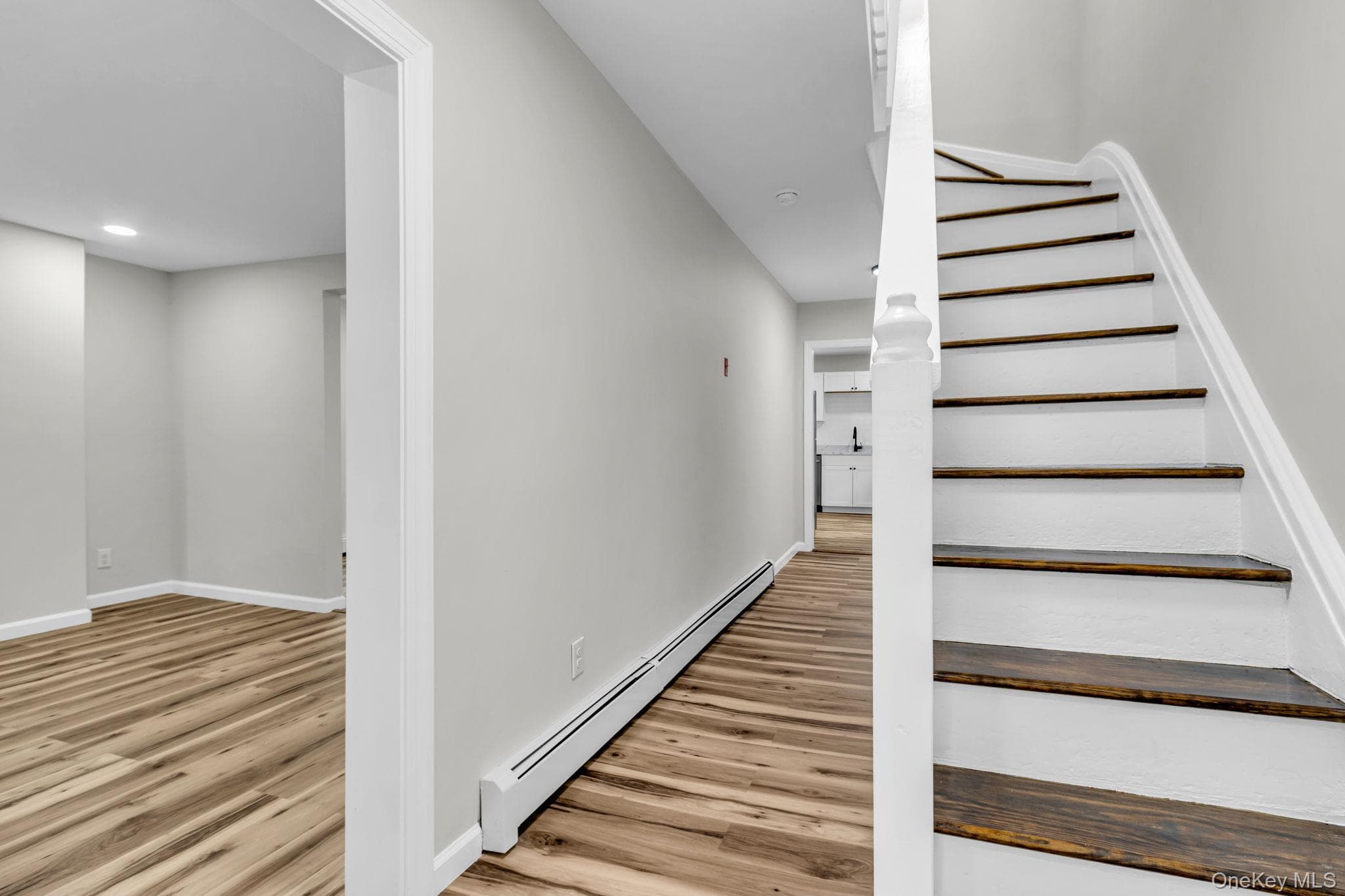 44 Glenwood Avenue thumbnail 15