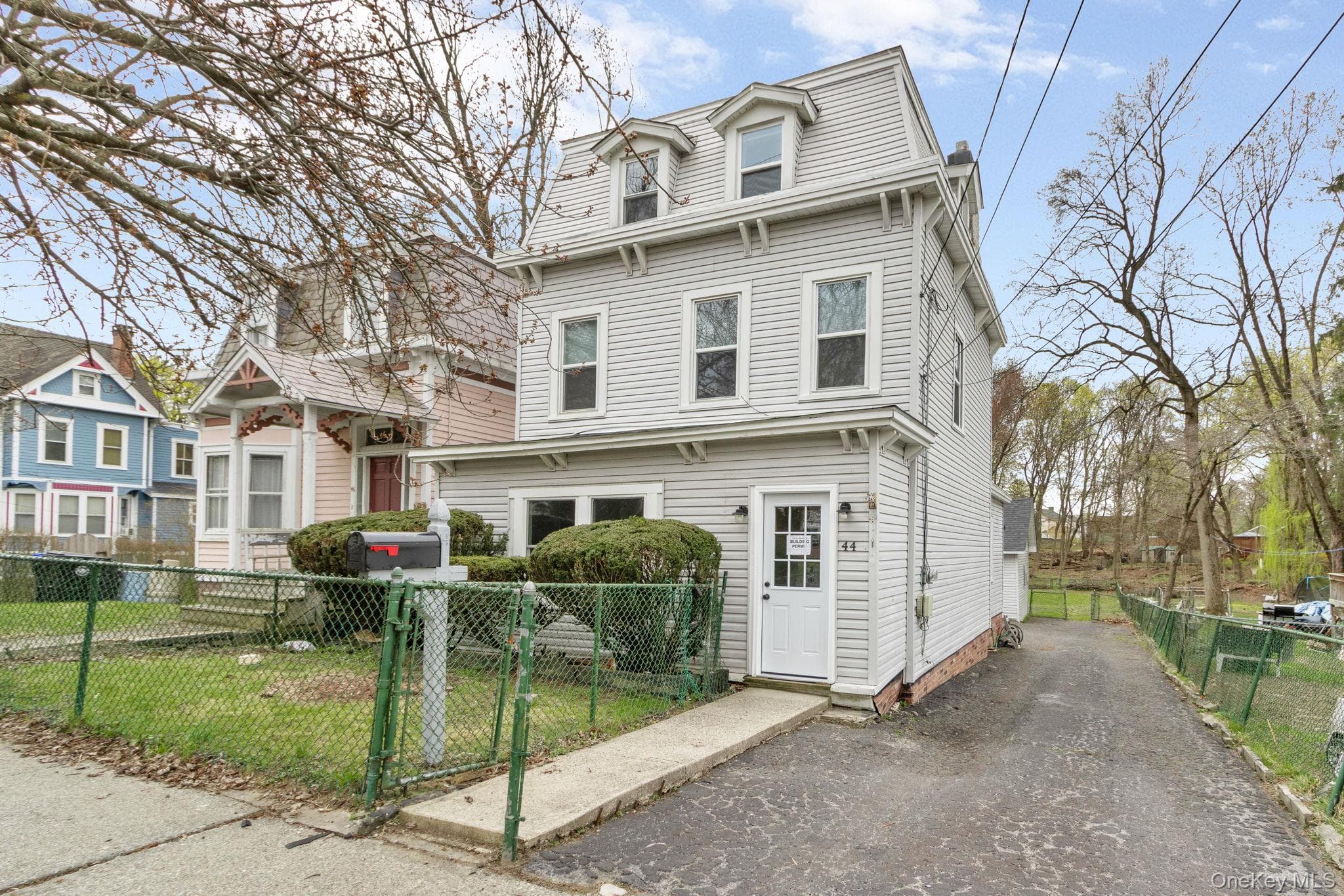 44 Glenwood Avenue thumbnail 3