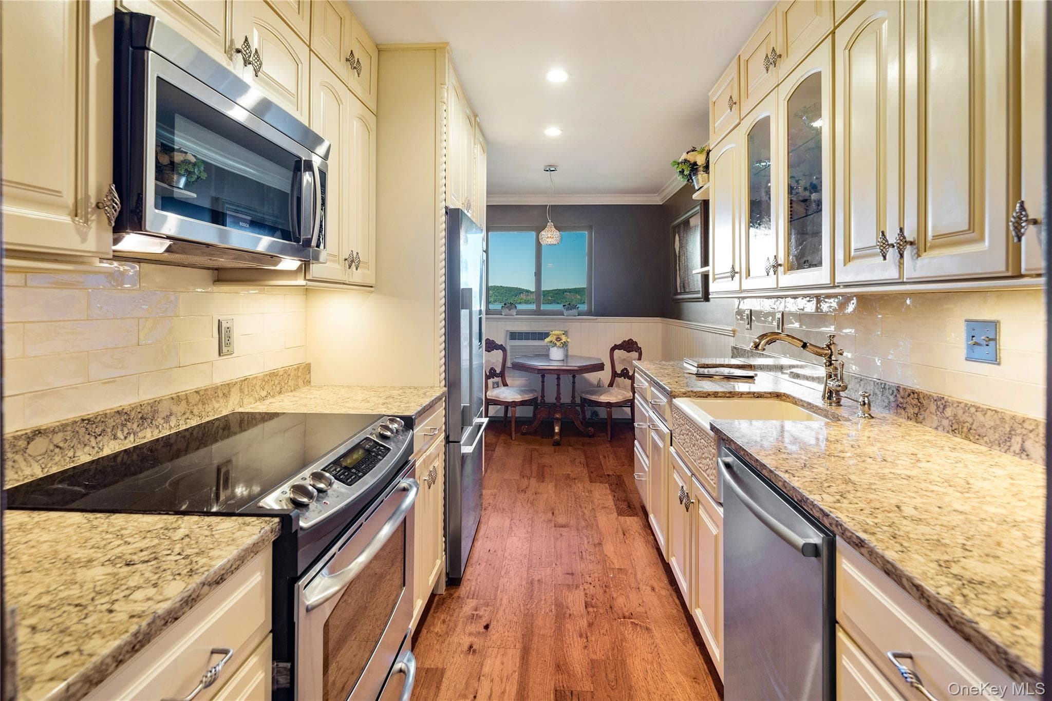 303 Kemeys Cove Unit: 303 thumbnail 8