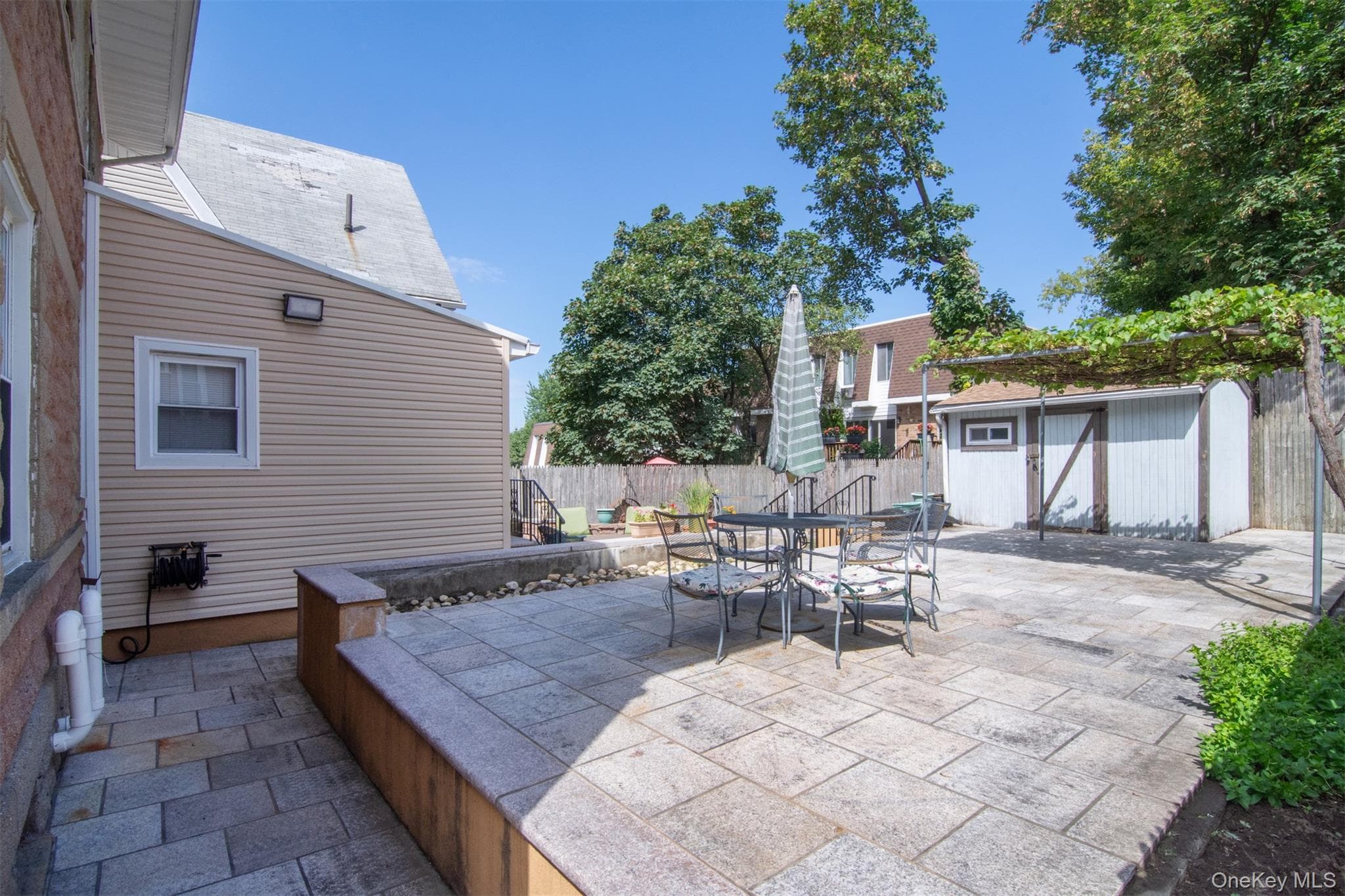 17 Lake Avenue thumbnail 31
