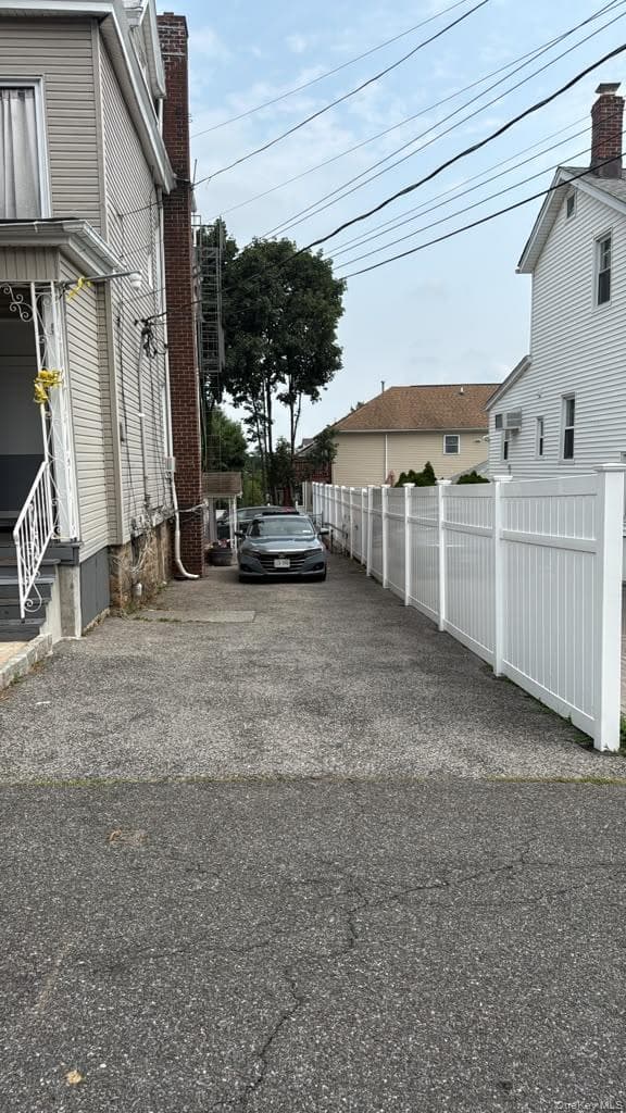 225 Edgewood Avenue thumbnail 3