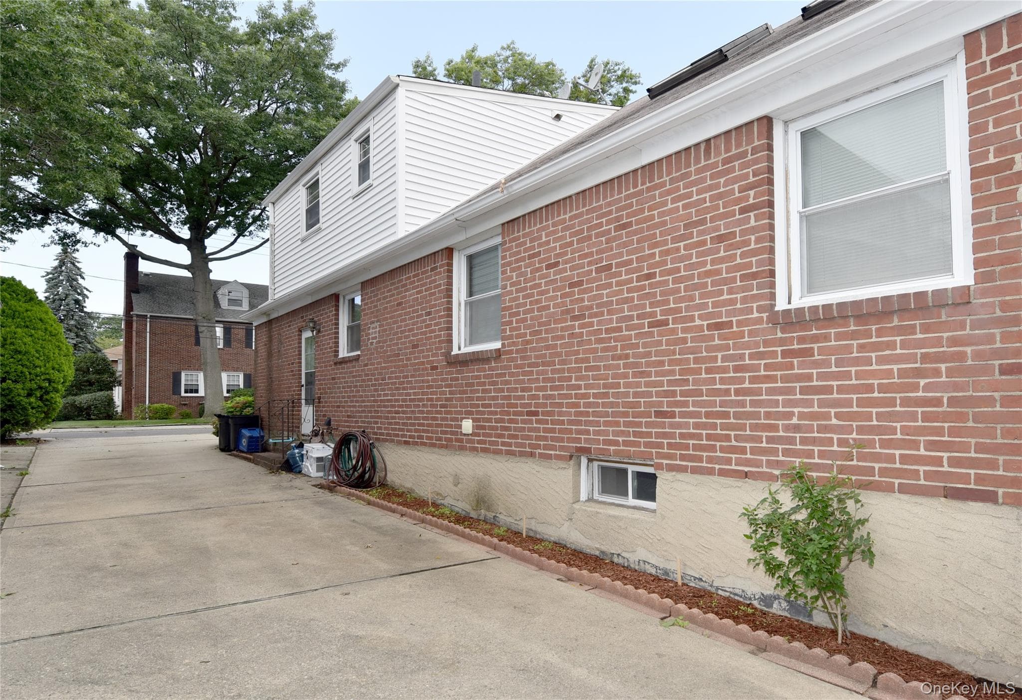 67 Iris Avenue thumbnail 17