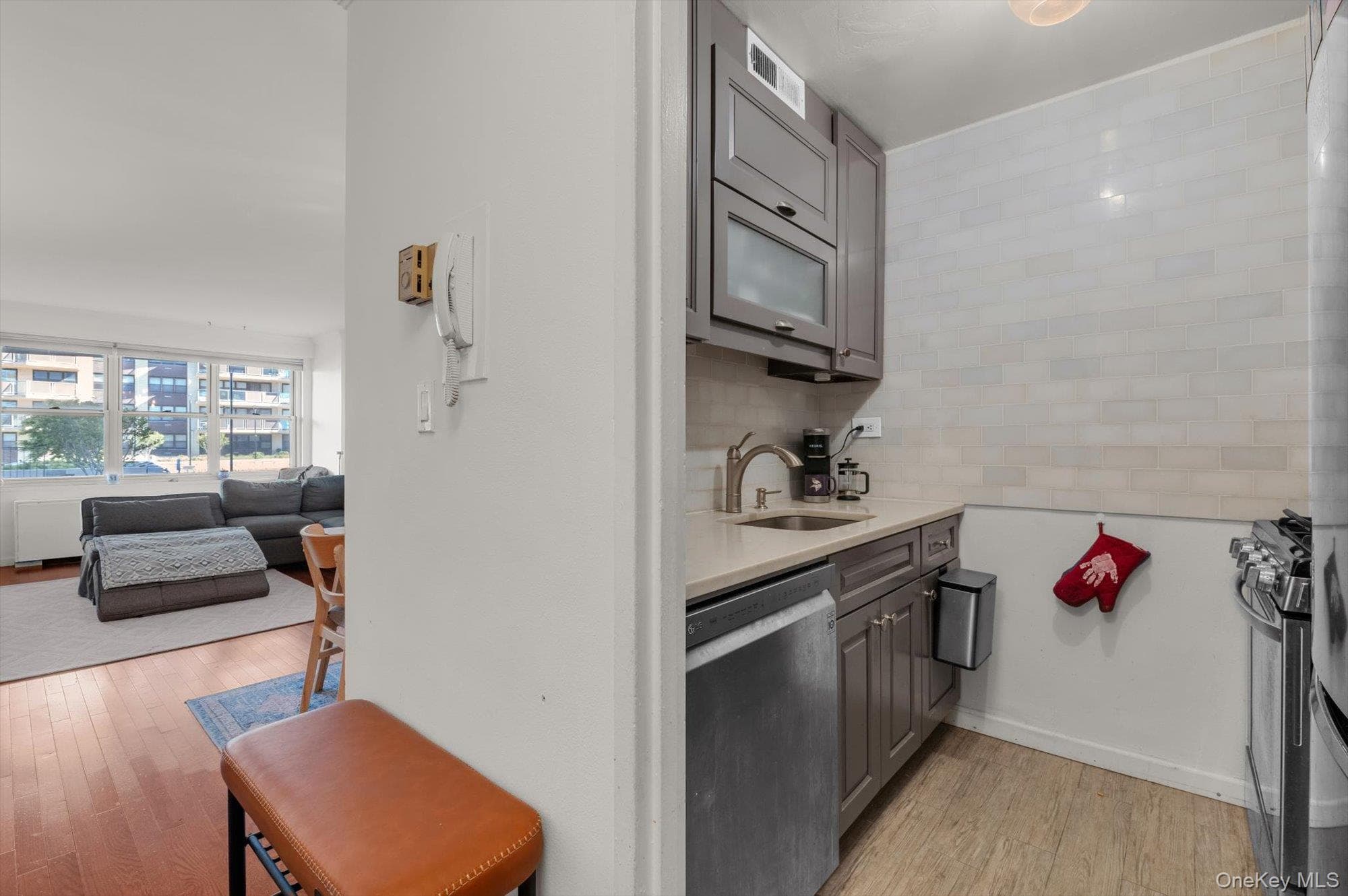 17-85 215 Street Unit: 1 L thumbnail 11