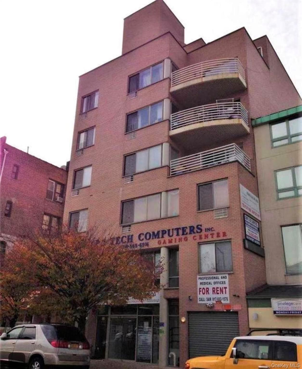 4024 76th Street Unit: 4A, Elmhurst