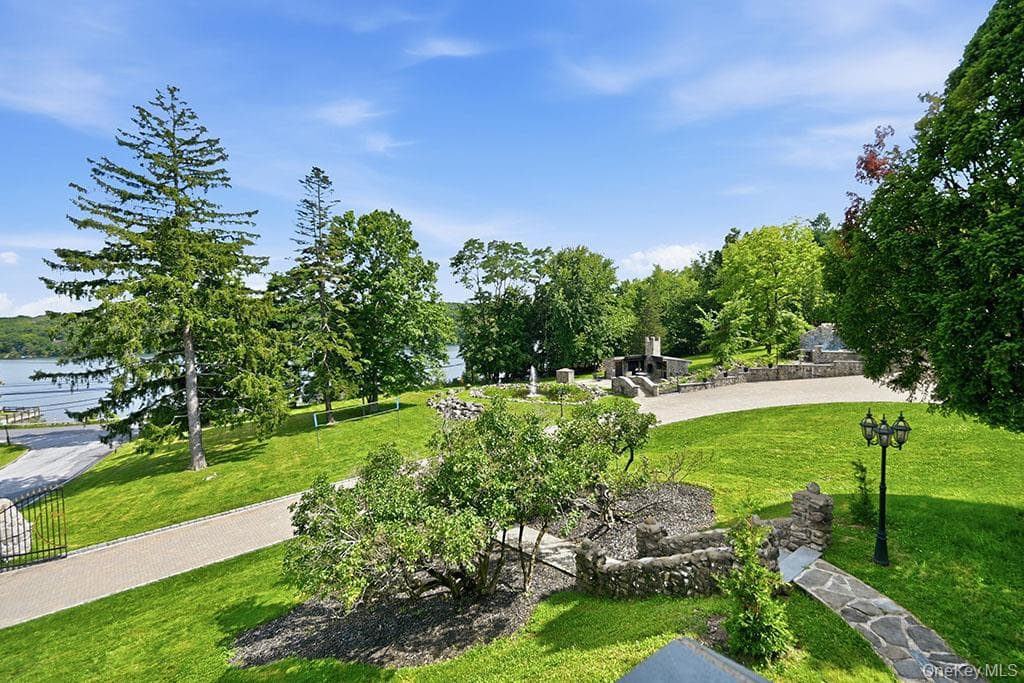 7 Lake Avenue thumbnail 44