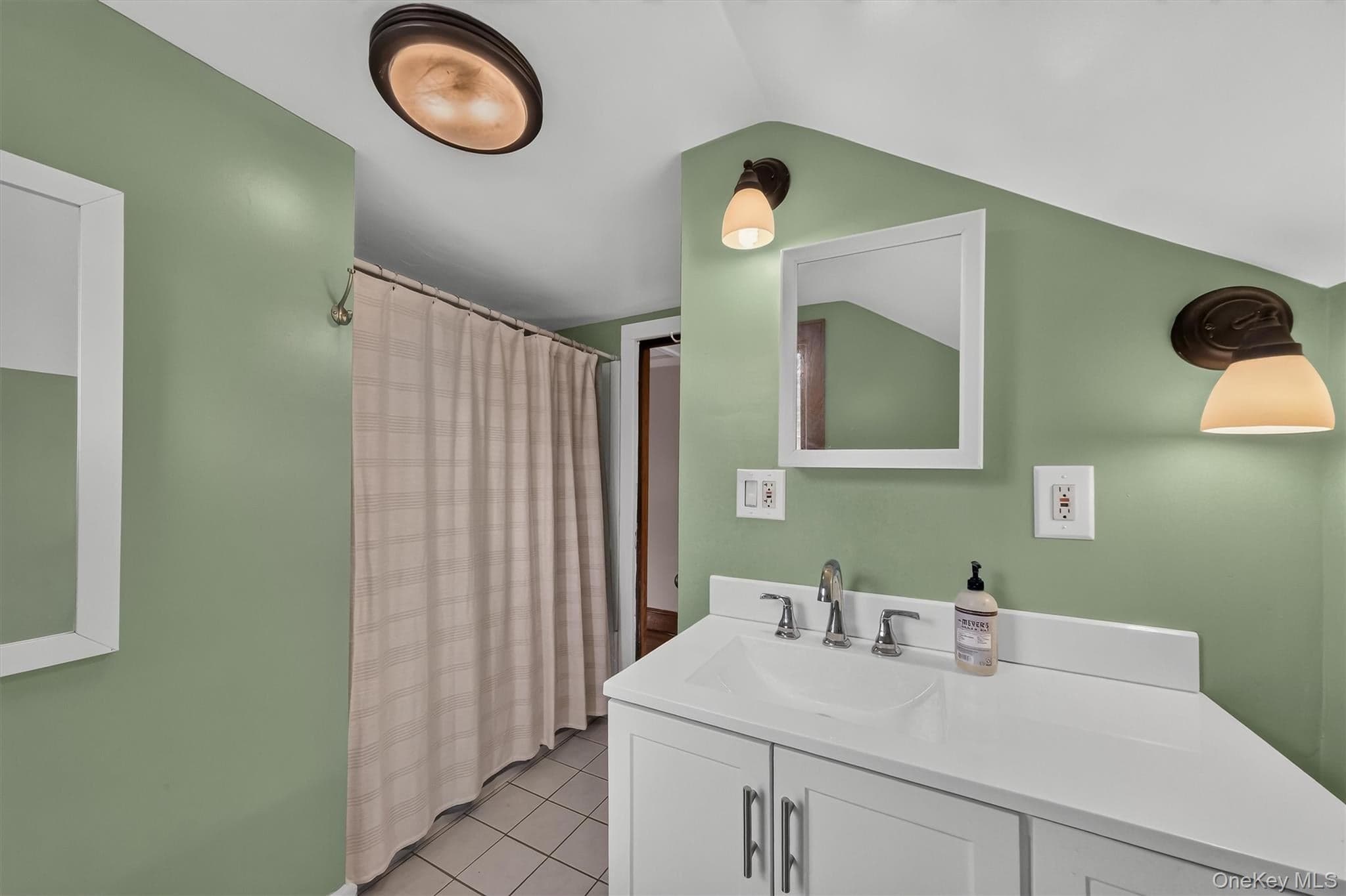 71 North Road thumbnail 23