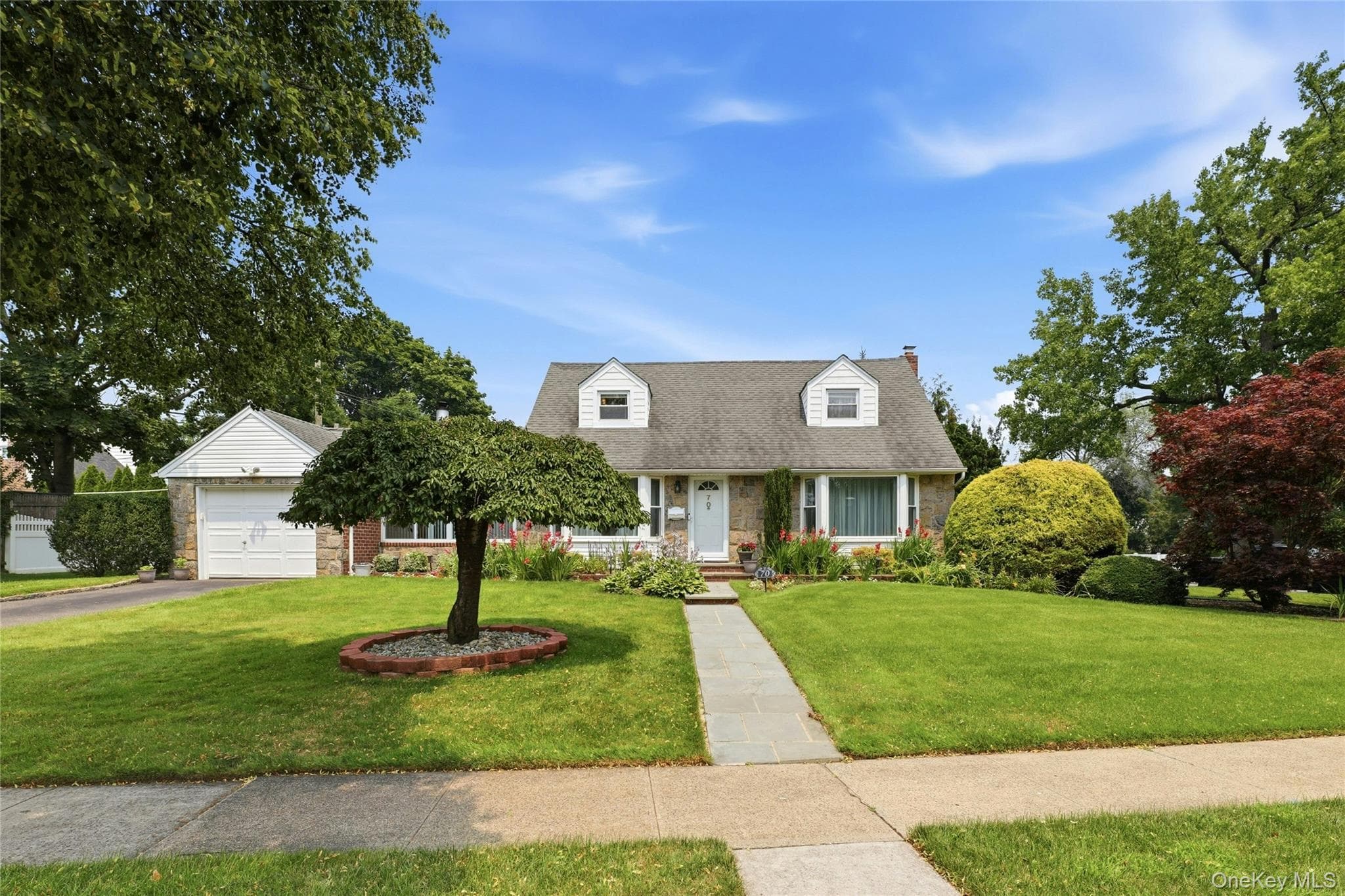 70 Birchwood Drive photo 1