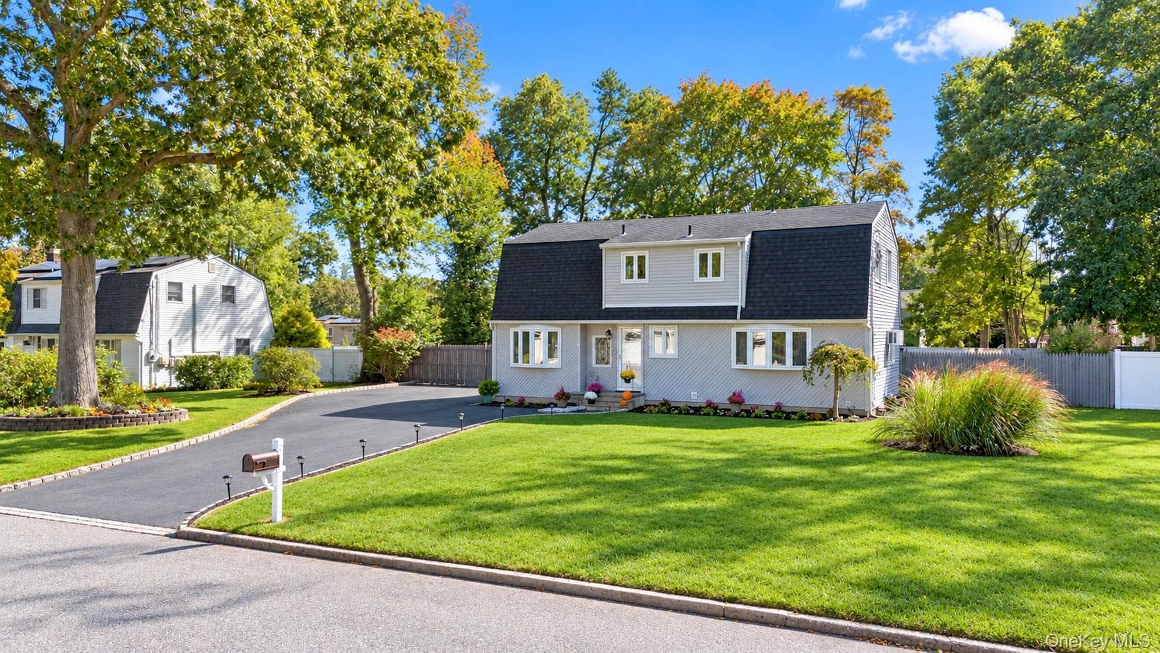 14 Hollingwood Drive thumbnail 3
