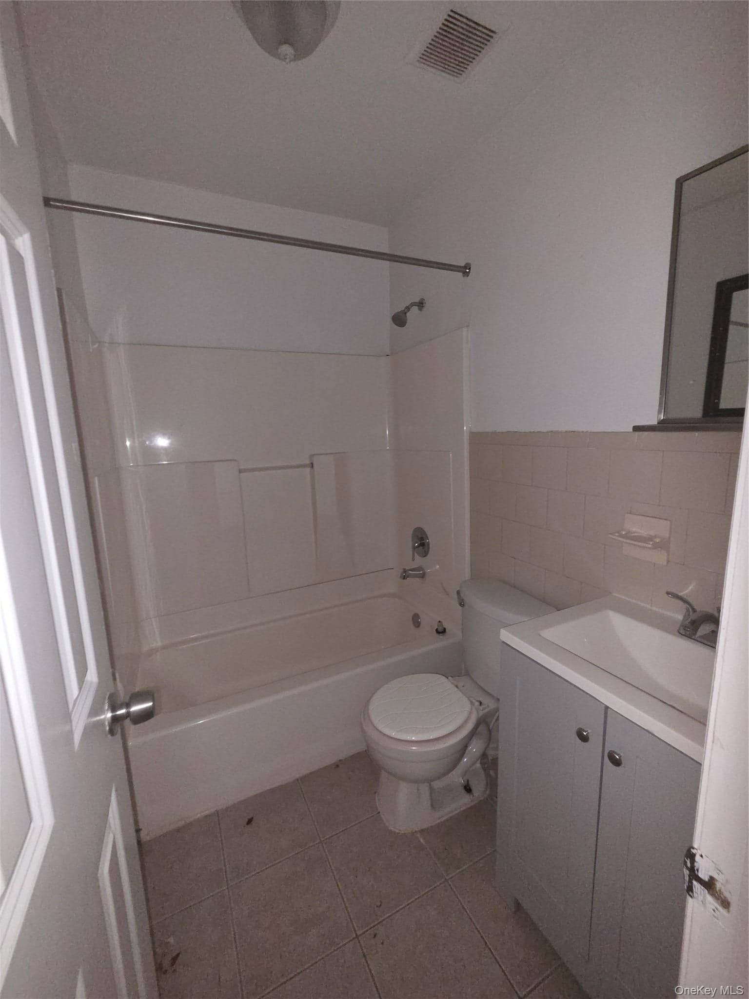2471 B Crotona Avenue thumbnail 12