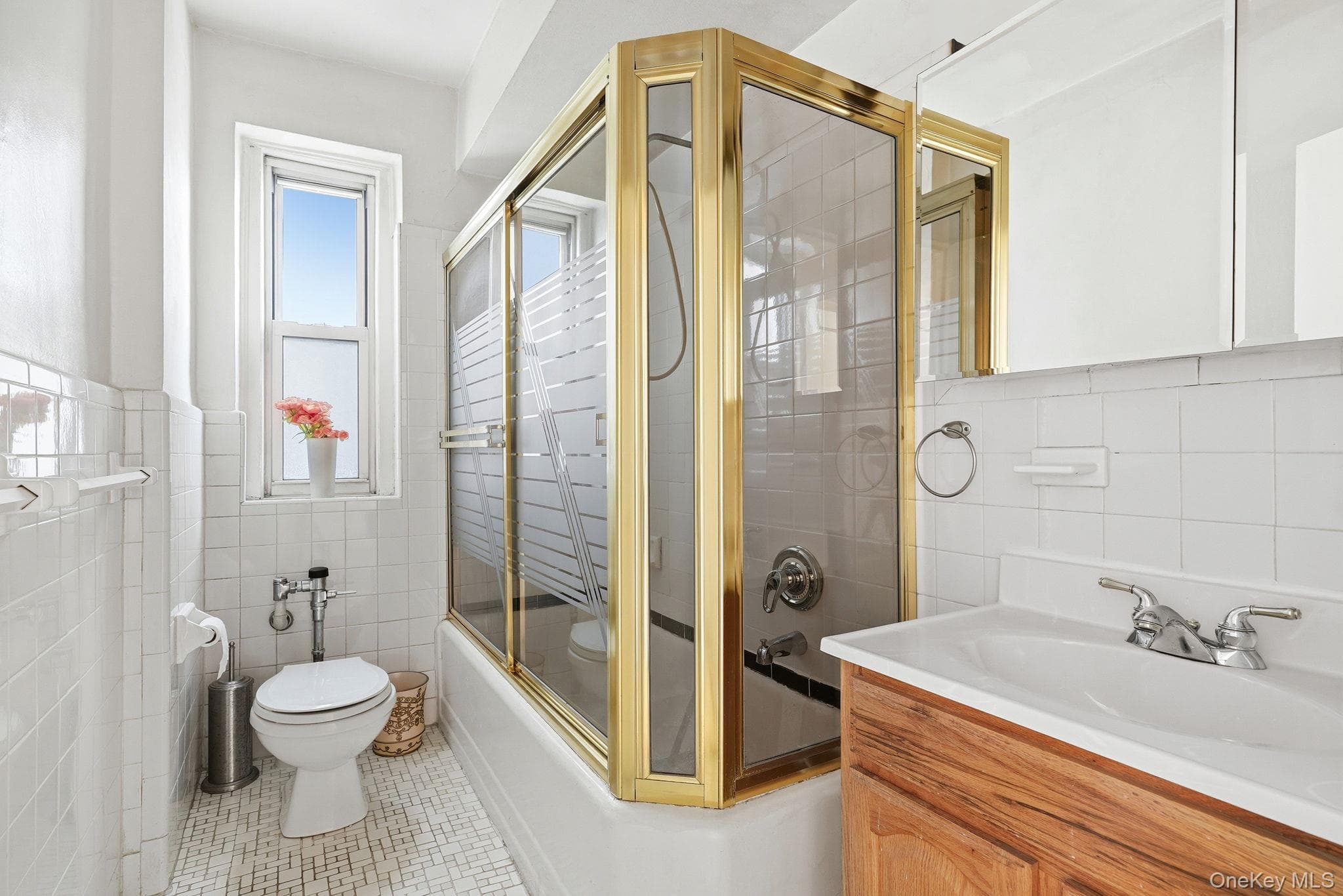 601 Pelham Parkway Unit: 106 thumbnail 13