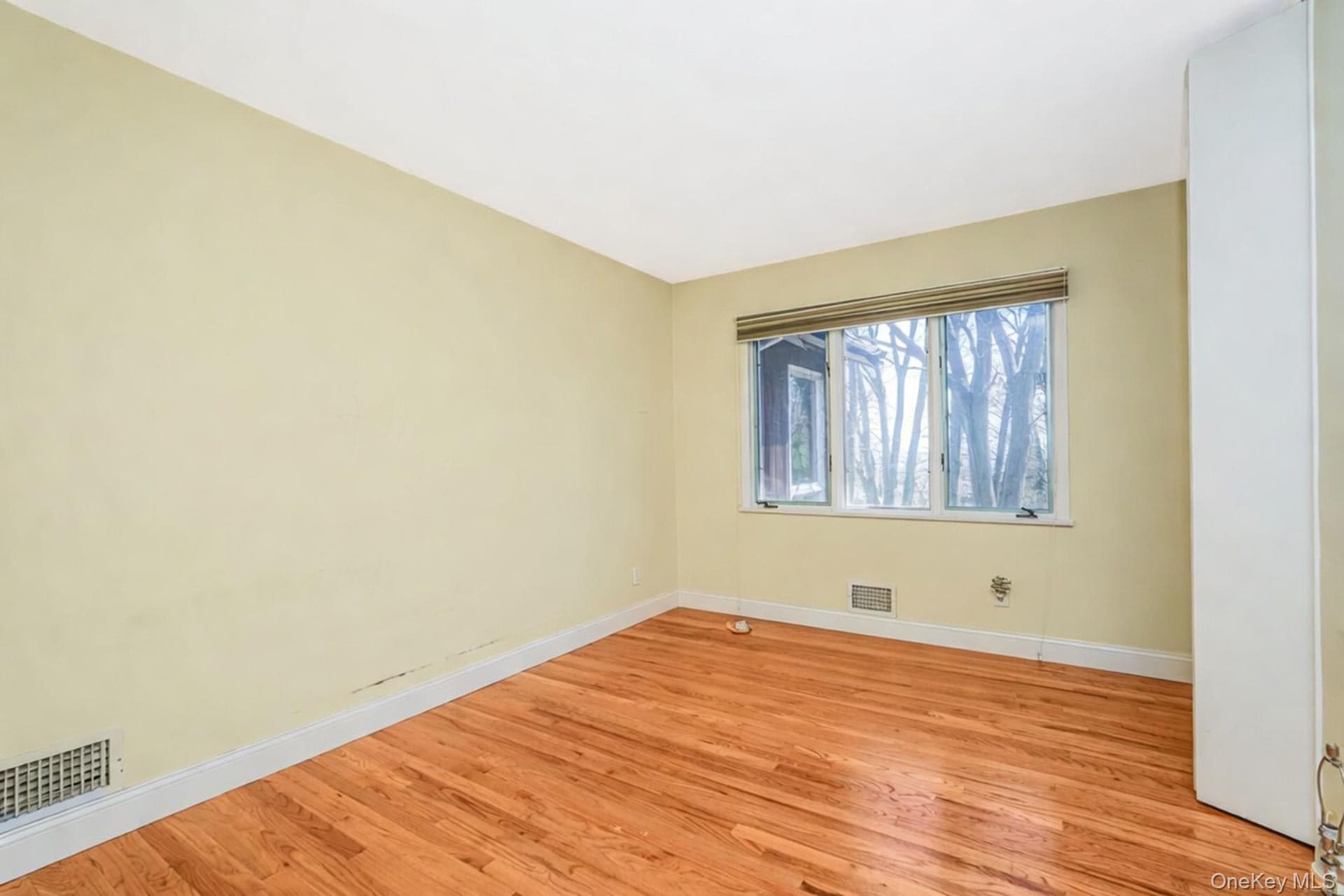 18 Emerson Avenue thumbnail 9