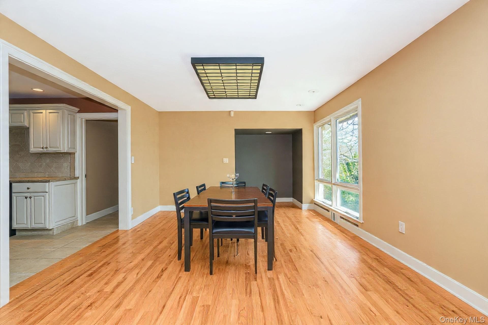 18 Emerson Avenue thumbnail 6