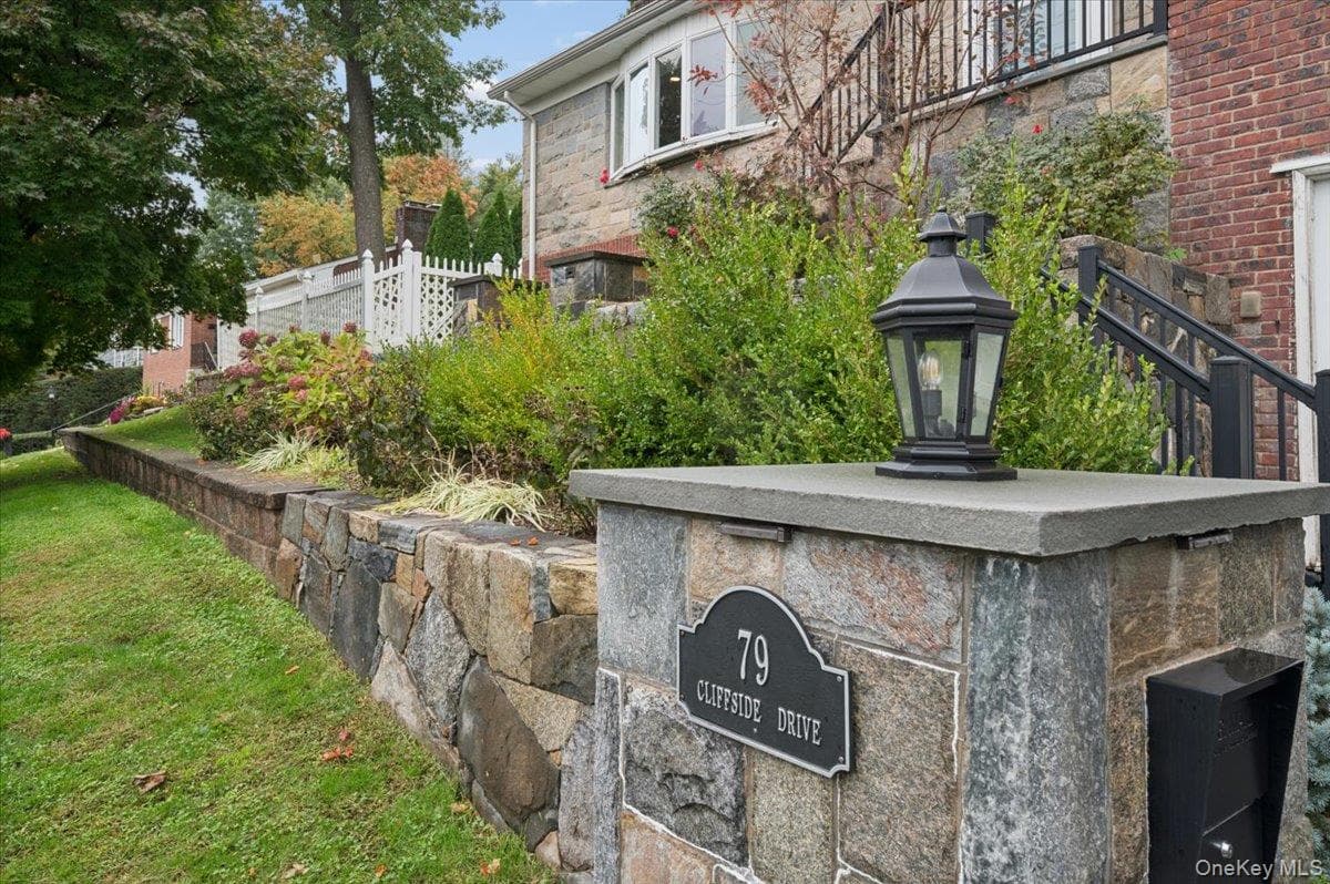 79 Cliffside Drive thumbnail 32