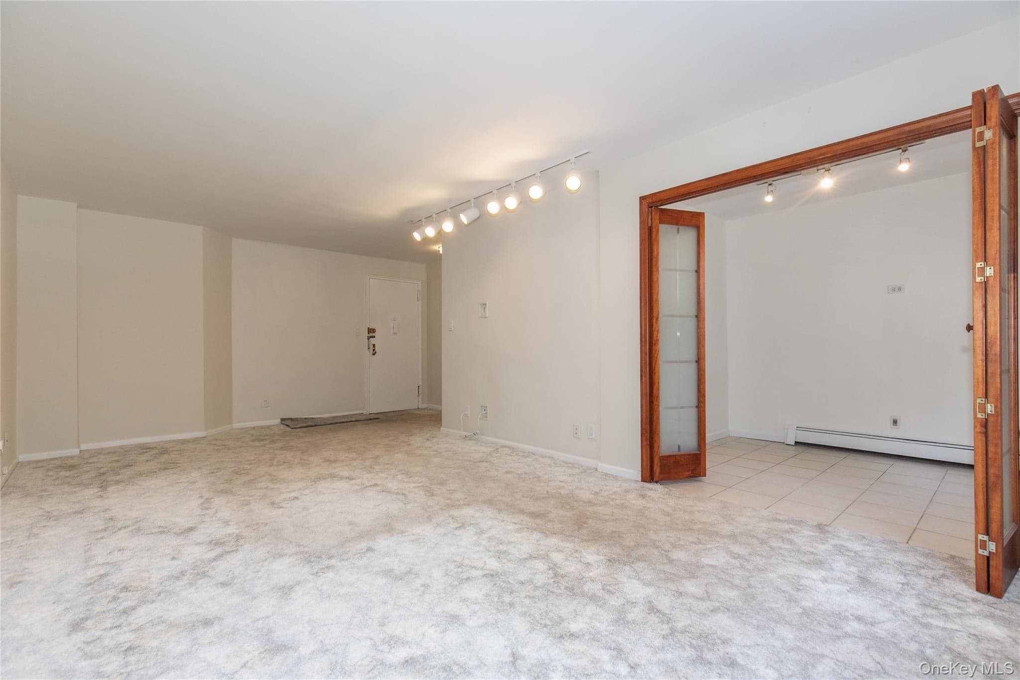 185 Middle Neck RD Unit: 1-L thumbnail 8