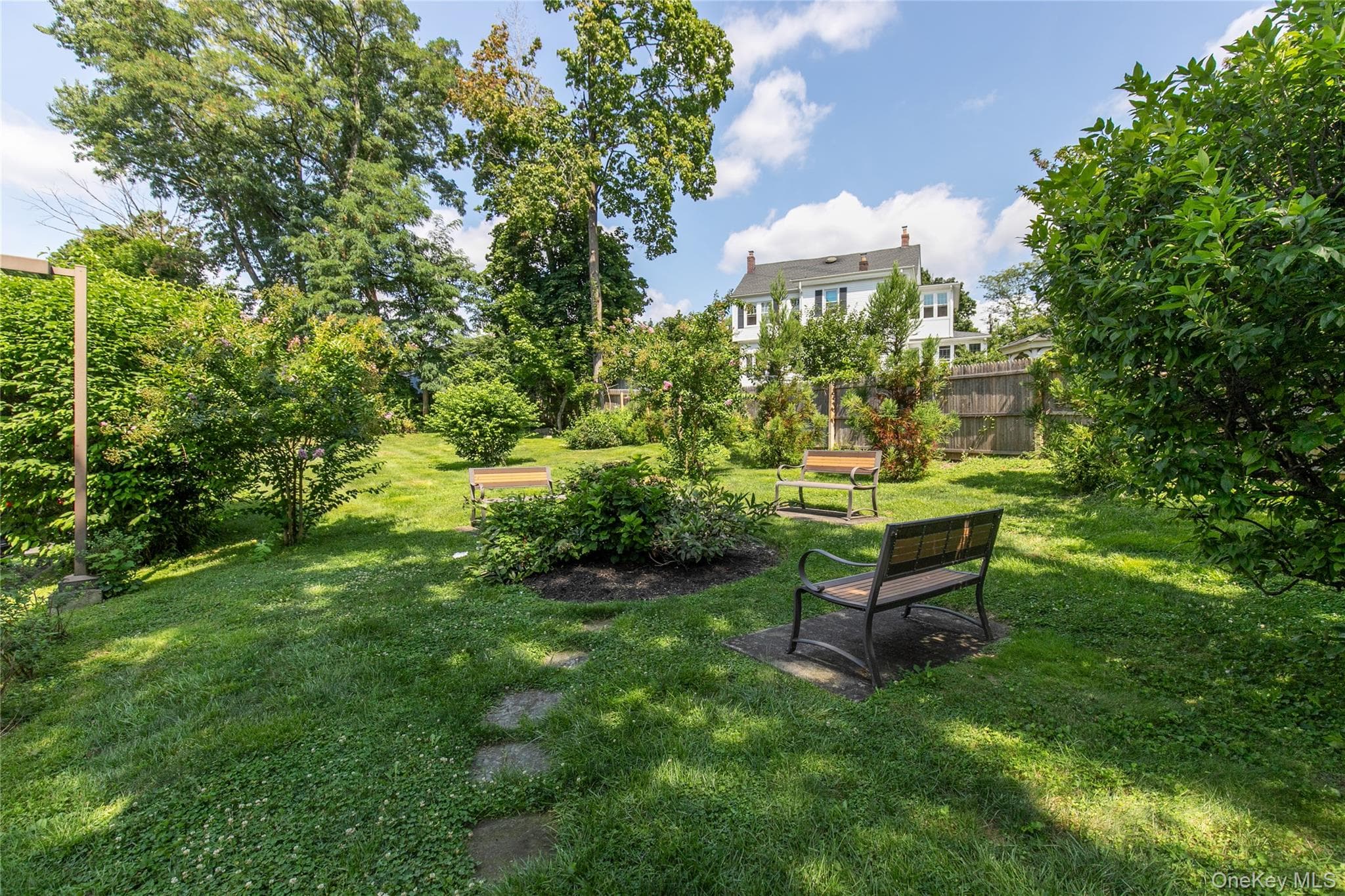 185 Middle Neck RD Unit: 1-L thumbnail 21