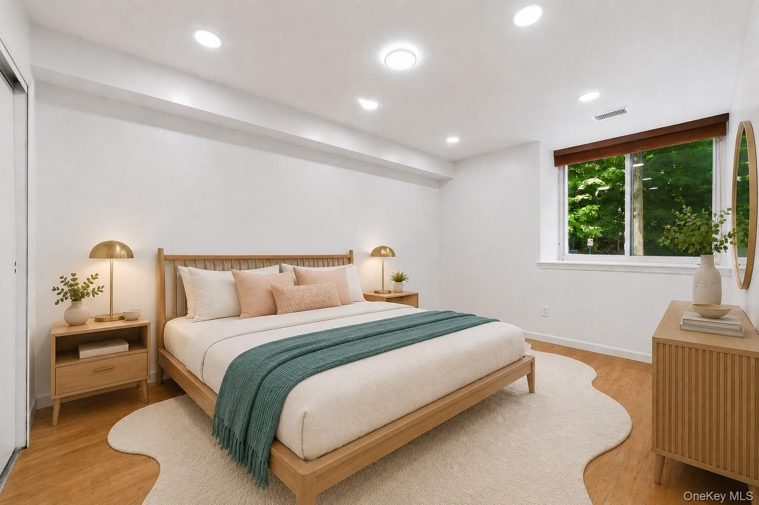 412 Tallwood Drive thumbnail 16