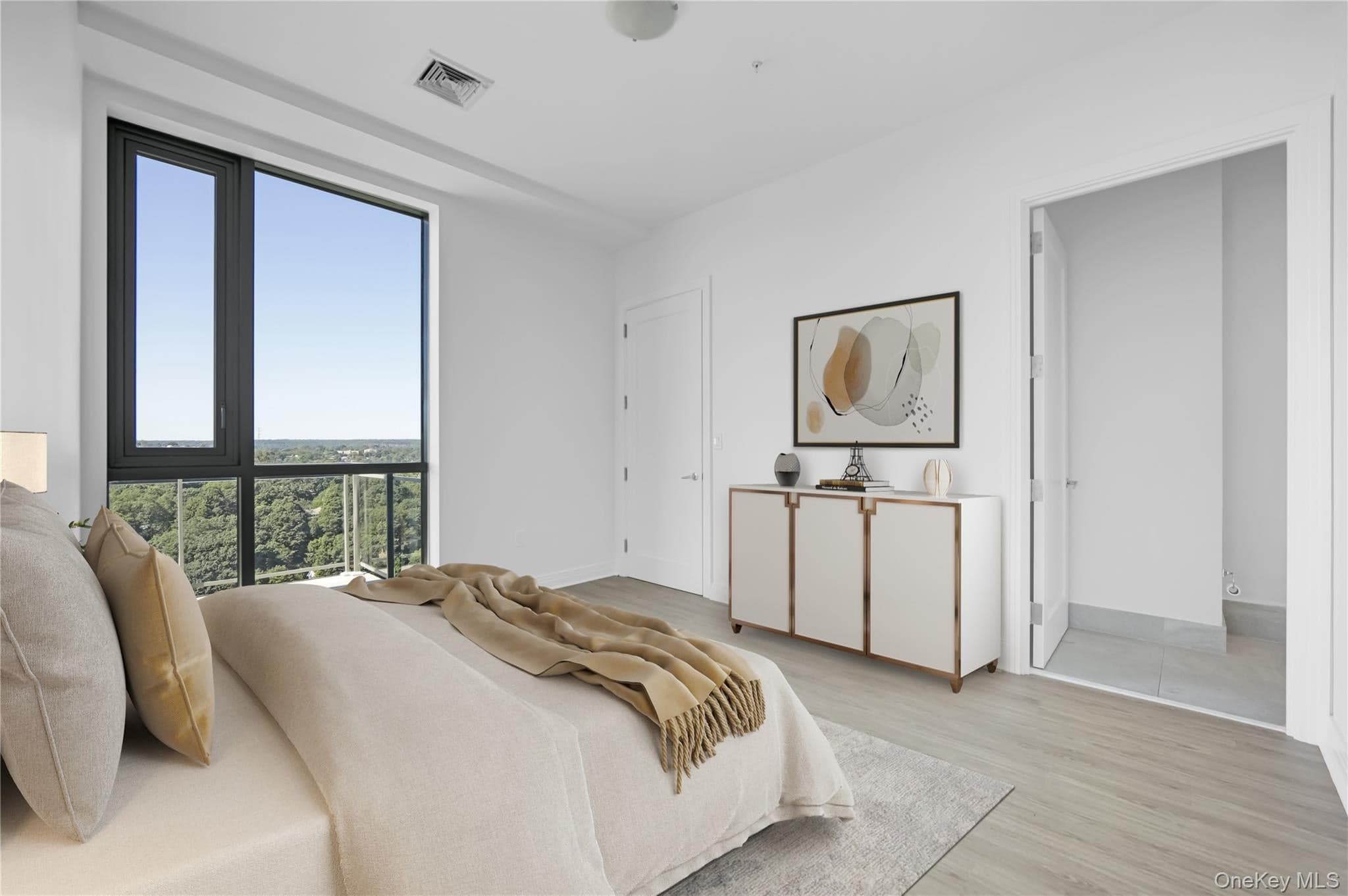 701 Ridge Hill Boulevard Unit: 12B thumbnail 4