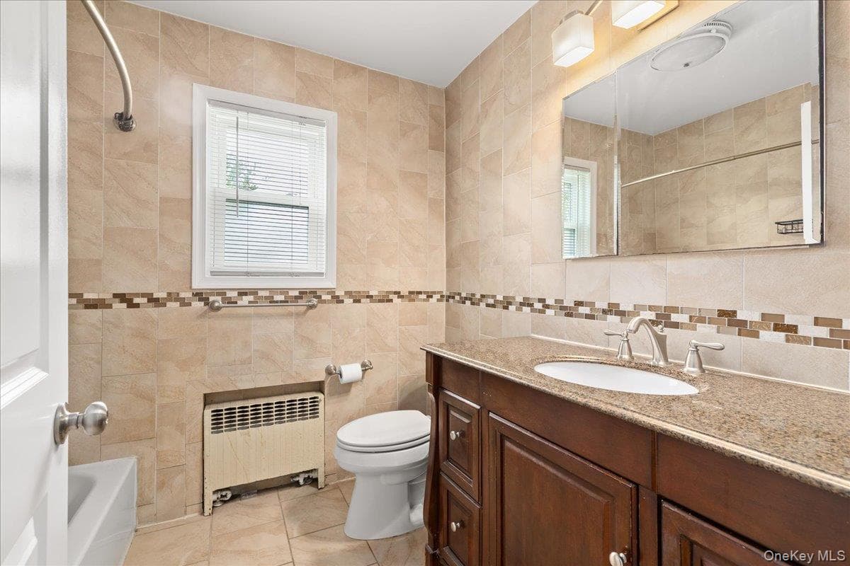 46 Riverdale Avenue thumbnail 12