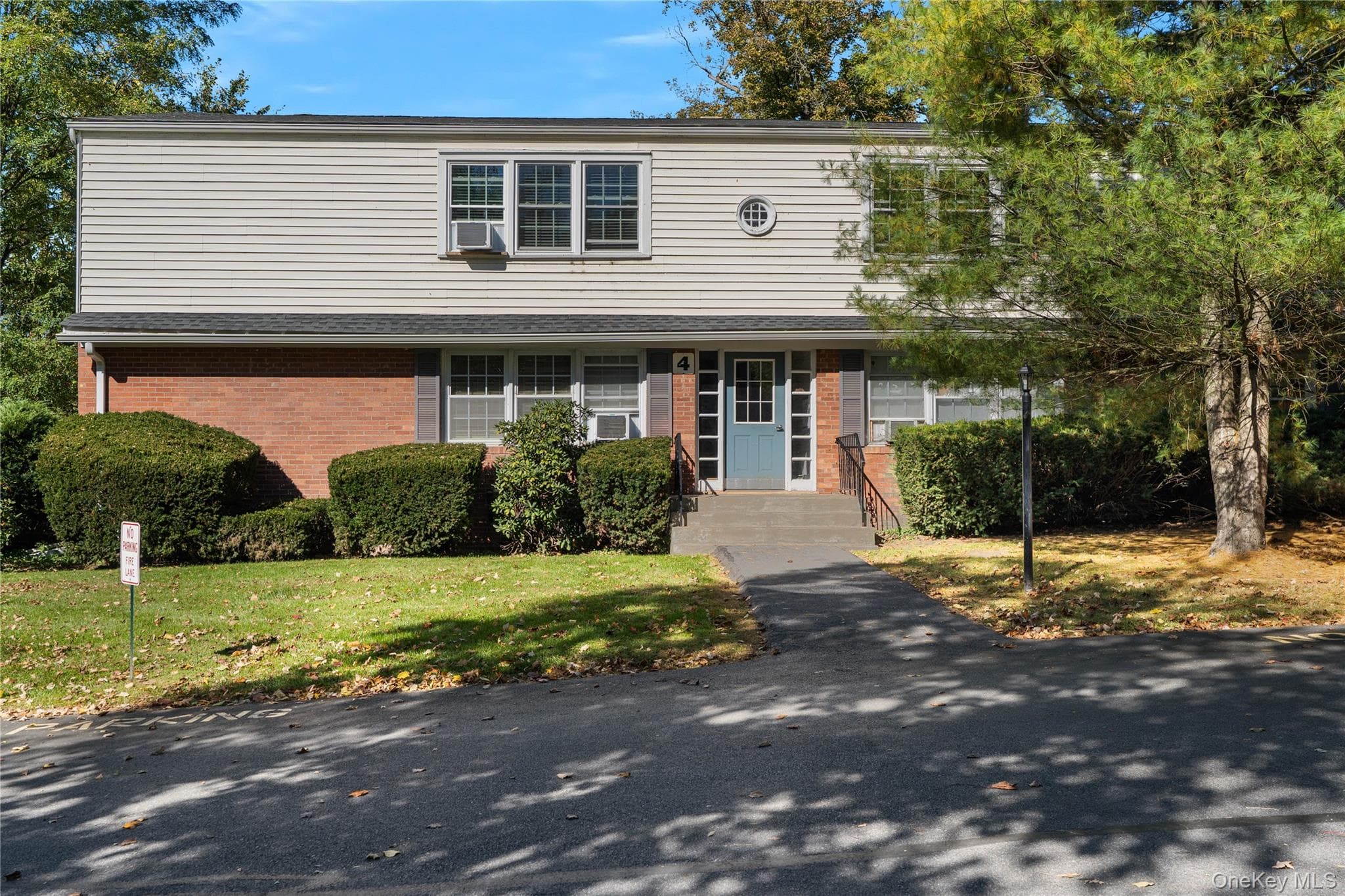 4 Huguenot Street Unit: 4 thumbnail 2