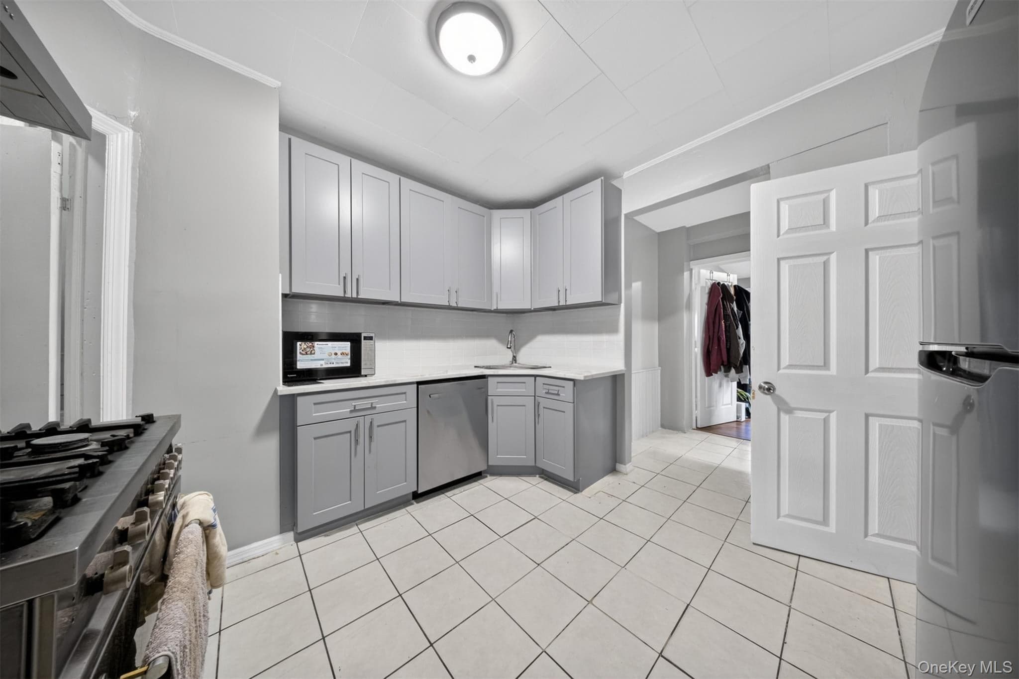83-21 160th Street thumbnail 8