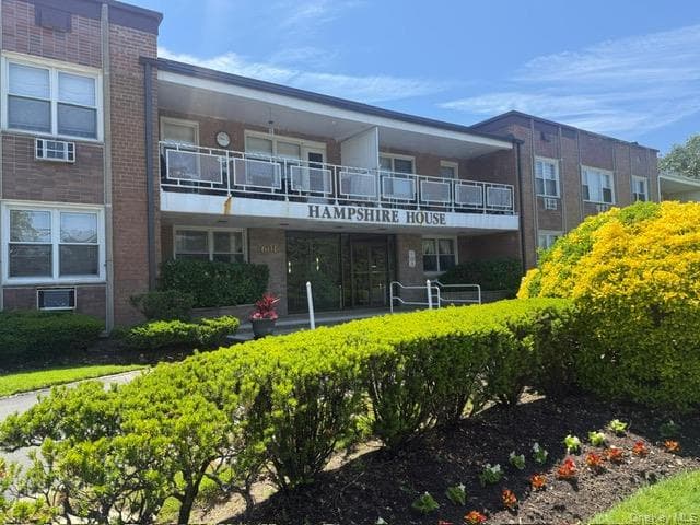 601 Chestnut Street Unit: A-15, Cedarhurst