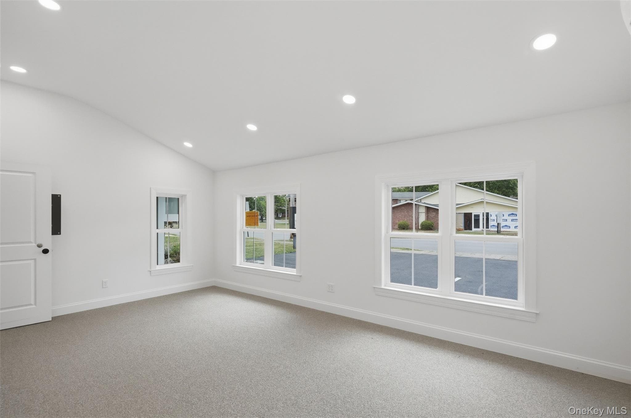 313 Fullerton Avenue thumbnail 11