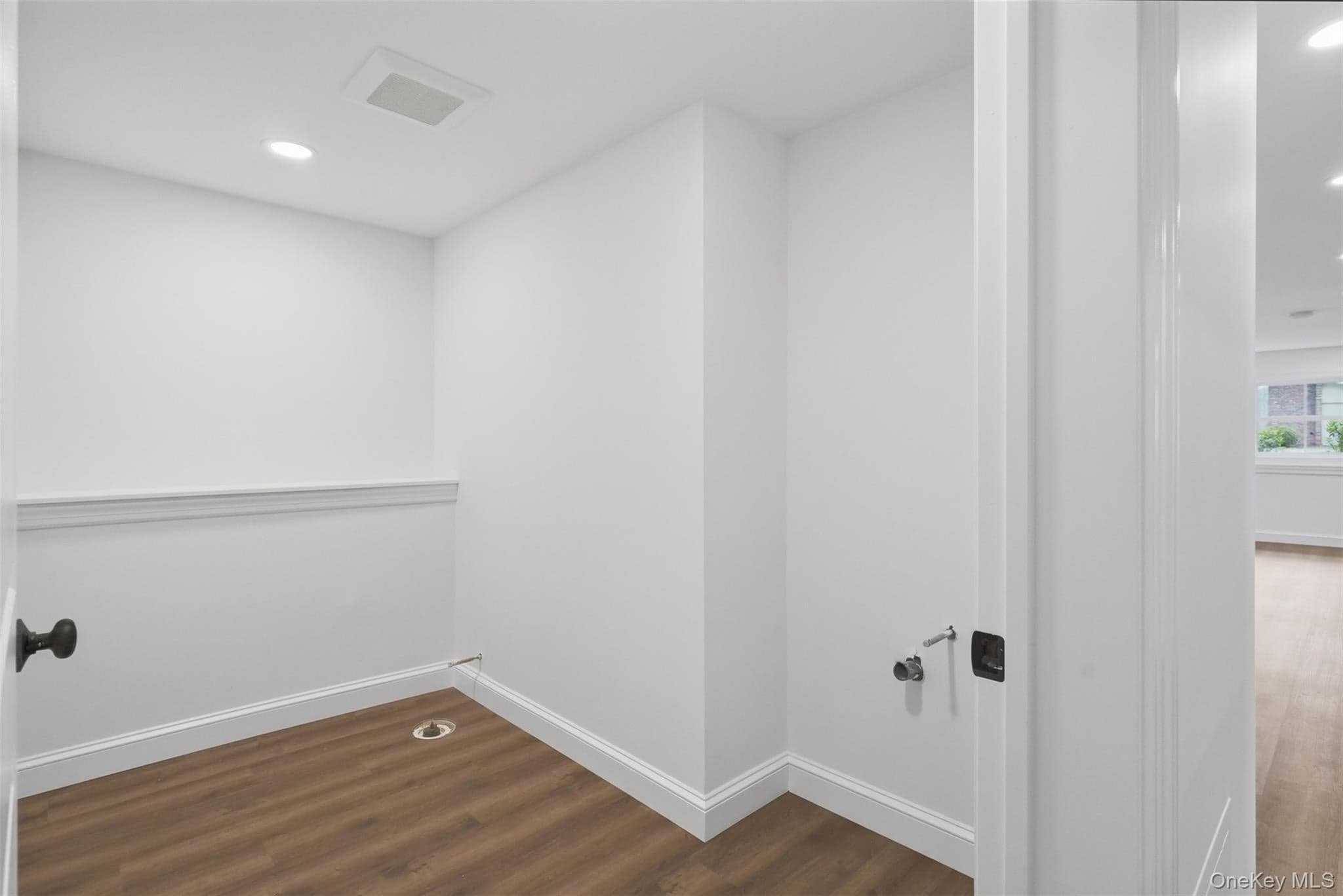 313 Fullerton Avenue thumbnail 17