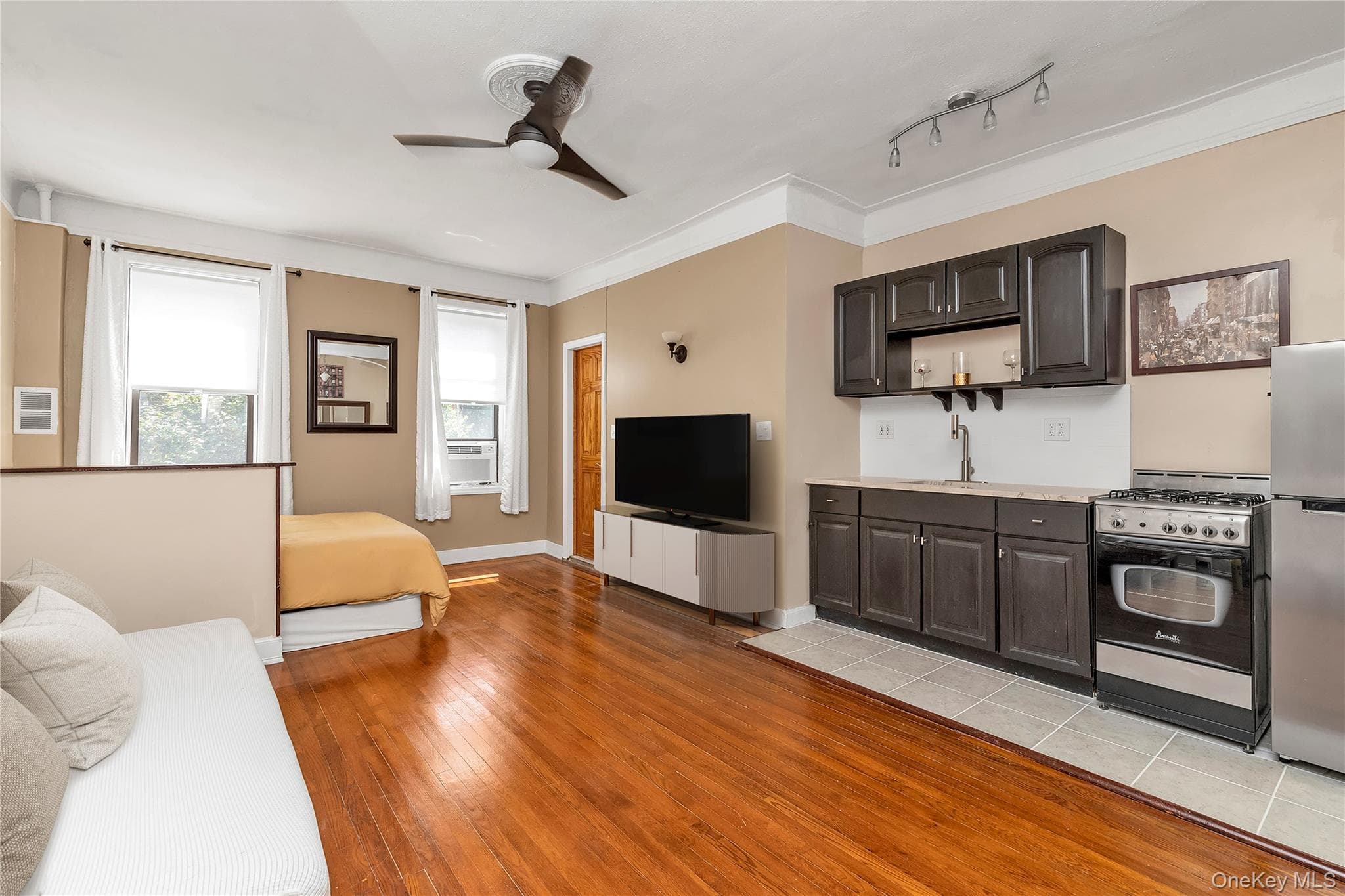 160-15 Powells Cove Boulevard Unit: A1 thumbnail 2
