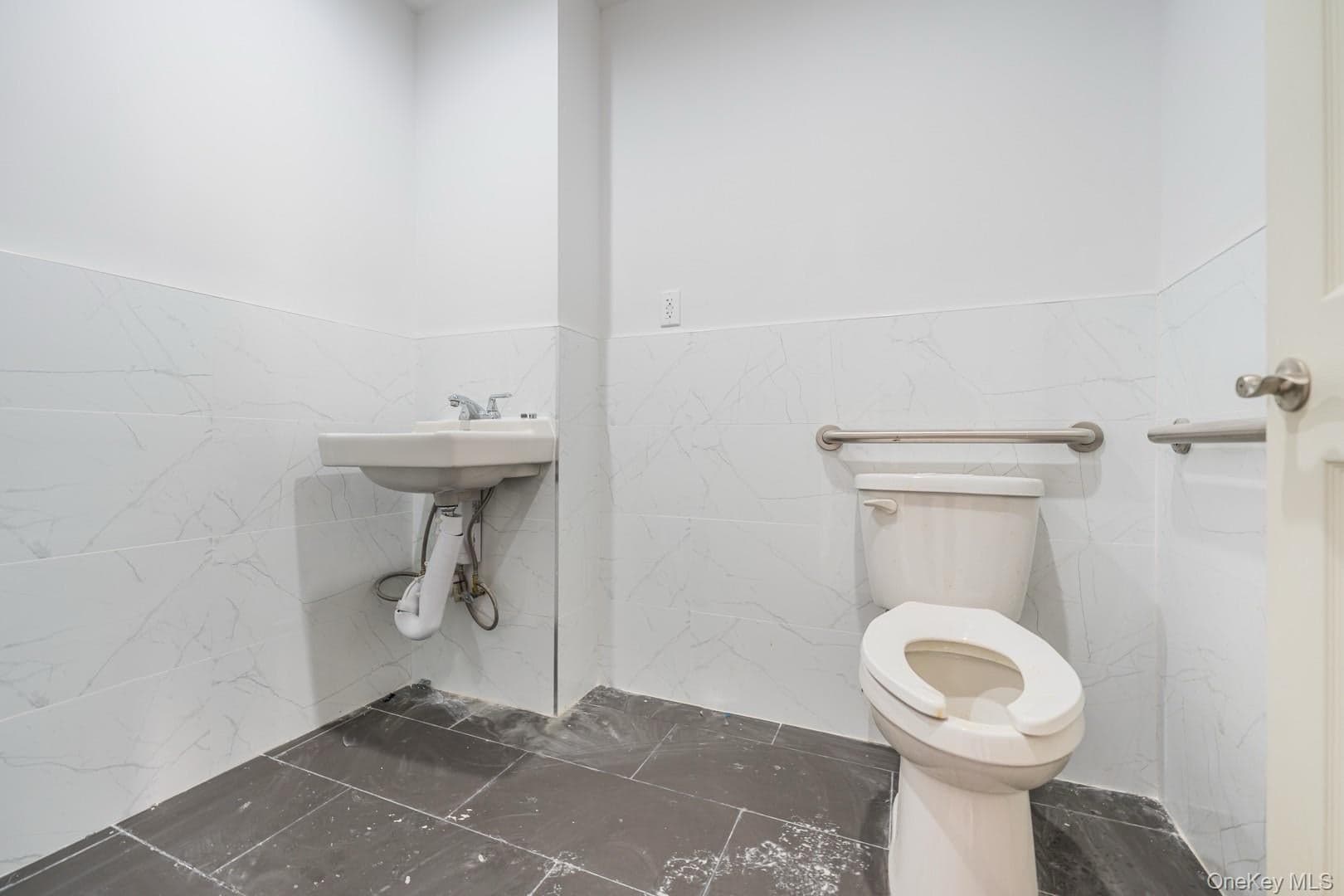 828 57th Street Unit: 4 thumbnail 7