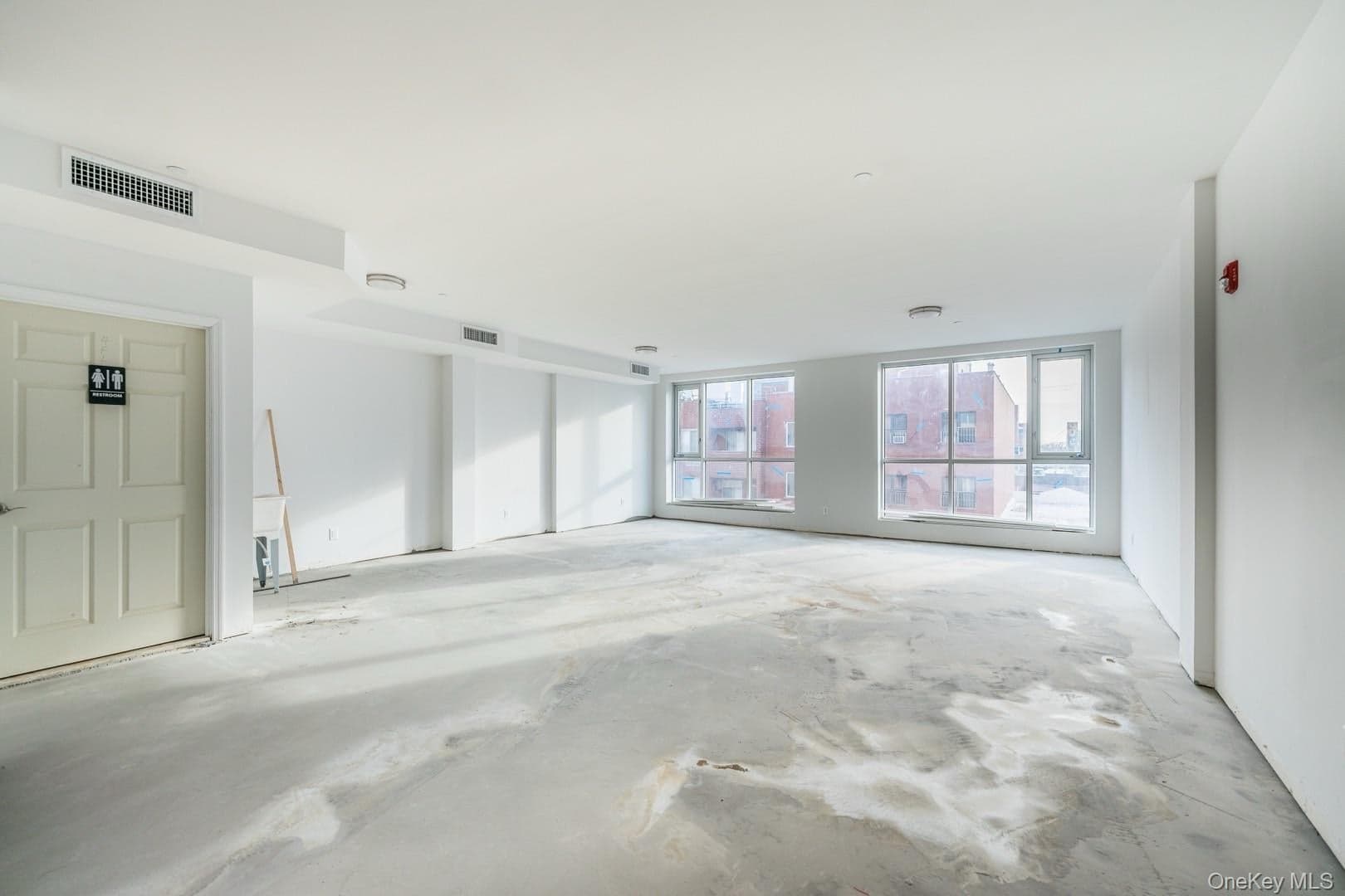828 57th Street Unit: 4 thumbnail 4