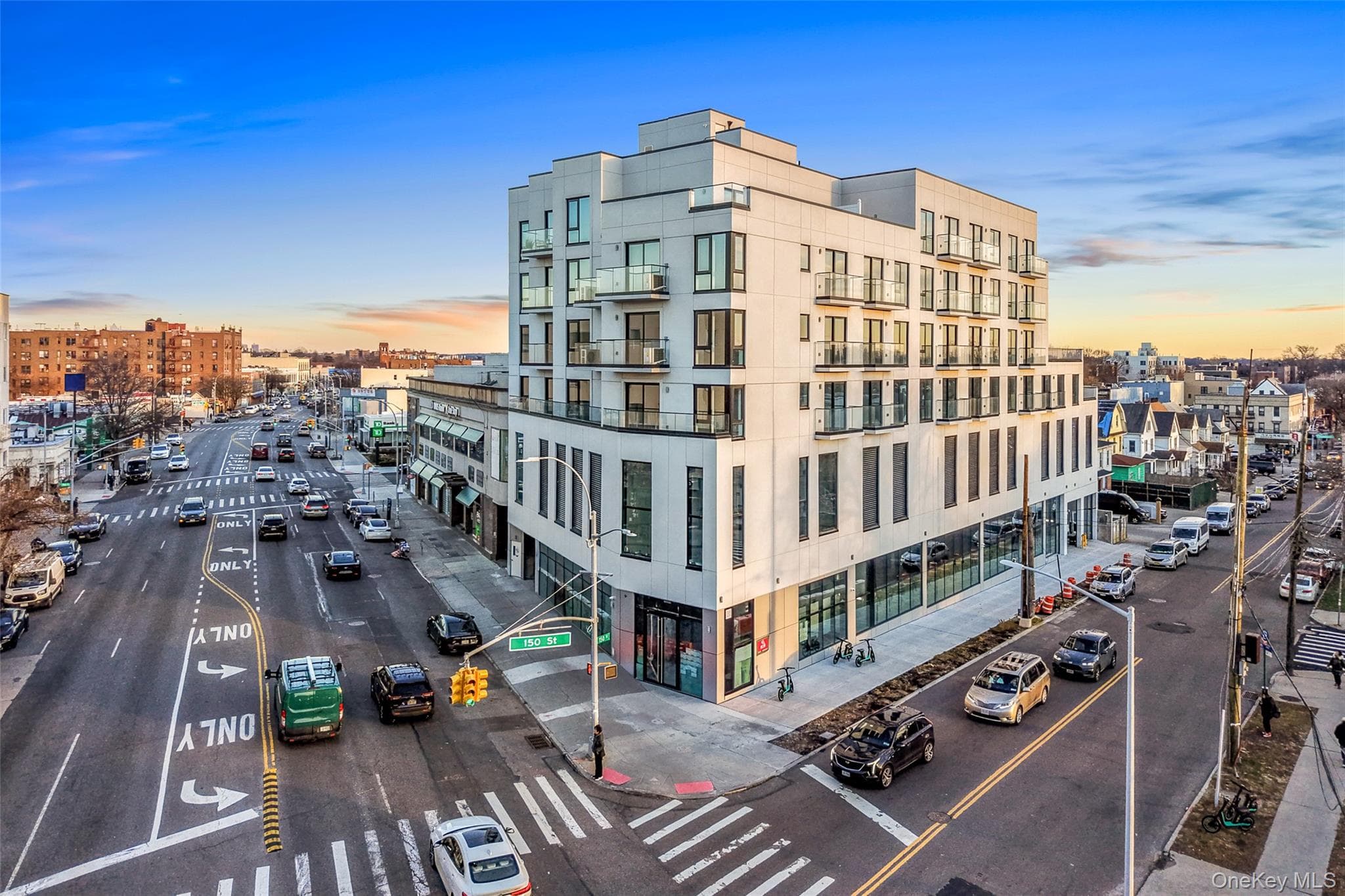 150-02 Northern Boulevard Unit: 6A thumbnail 2