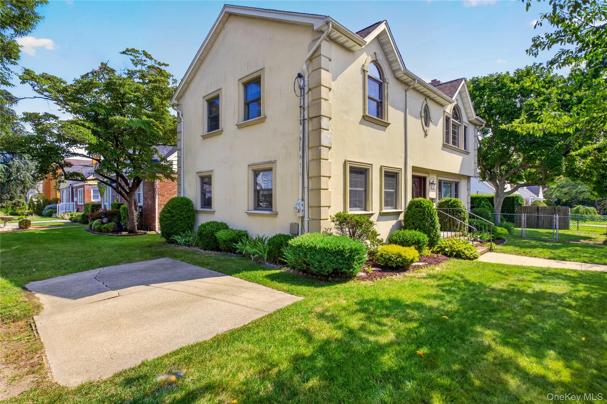 75 Maple Street thumbnail 28