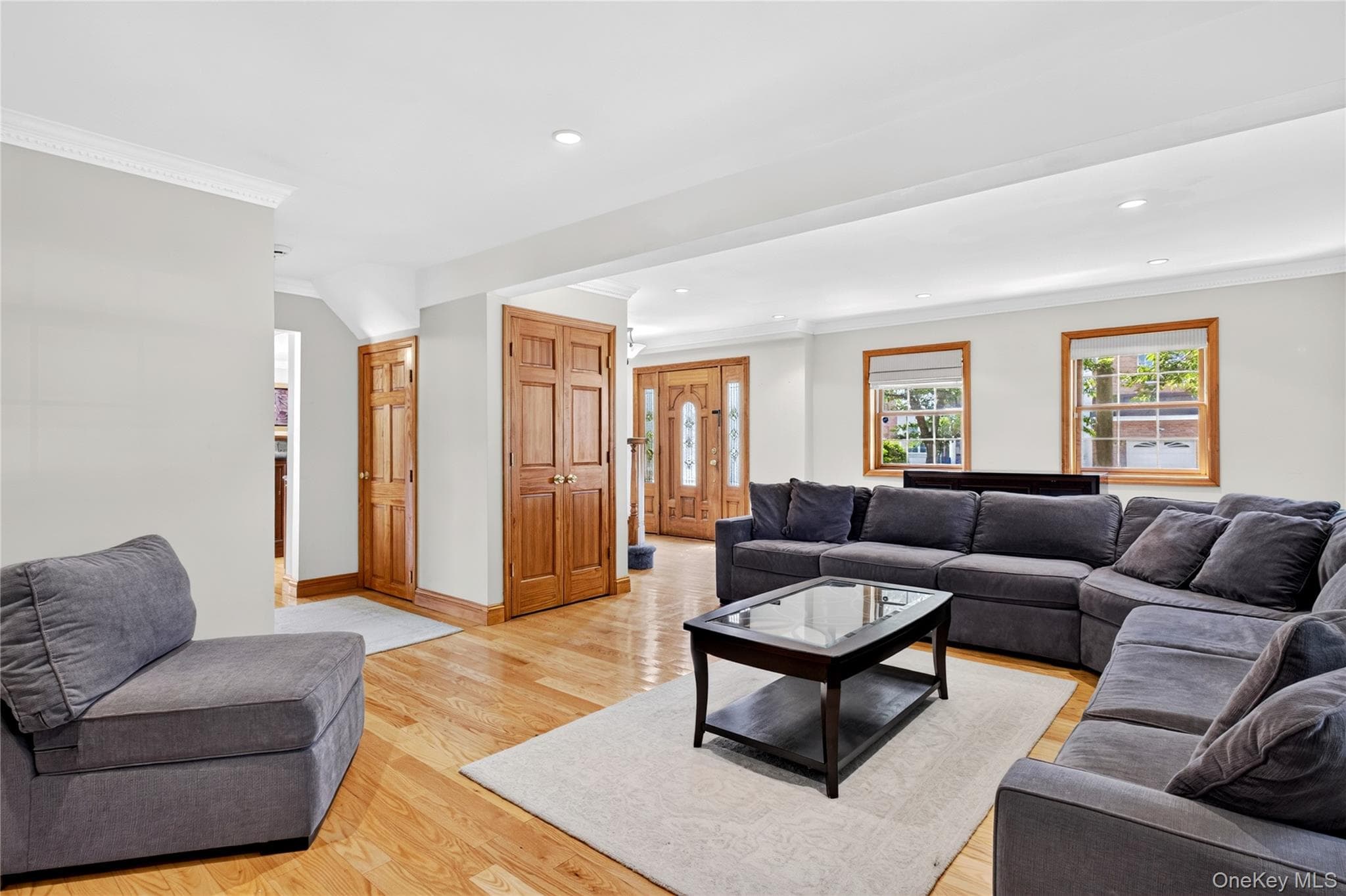 75 Maple Street thumbnail 8