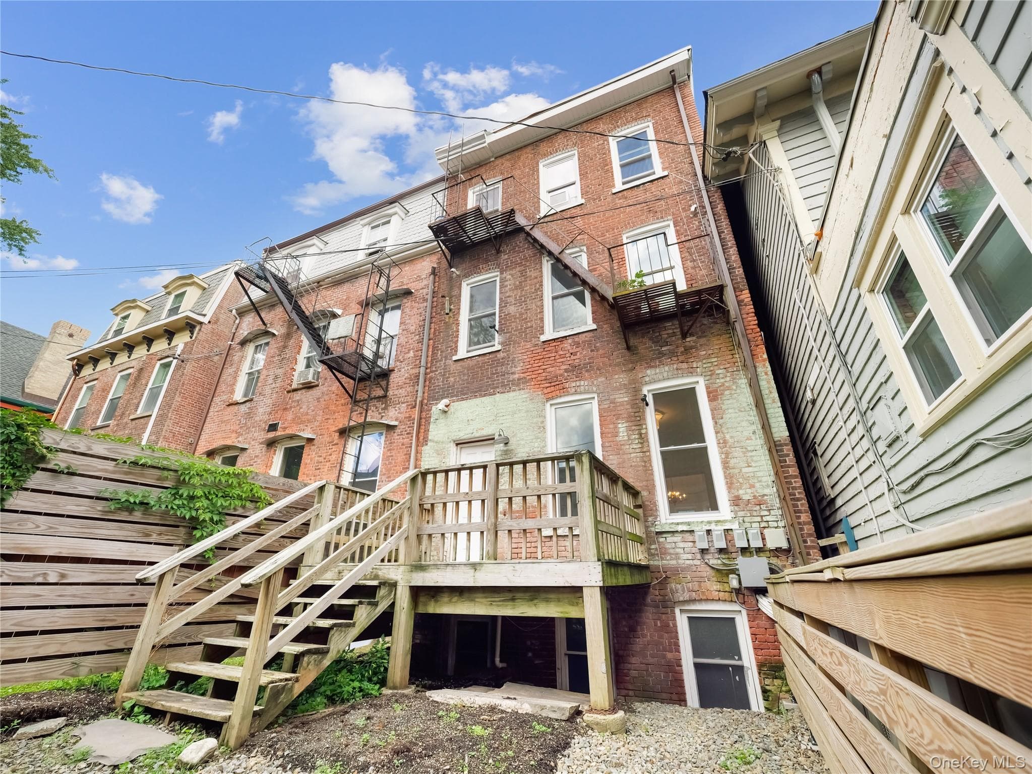 263 Liberty Street thumbnail 31