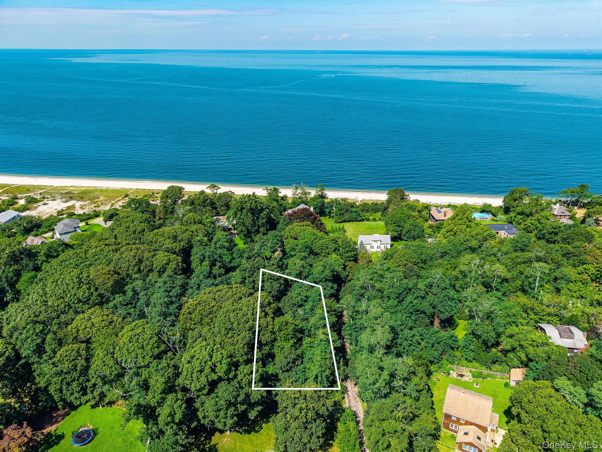 2560 Hyatt Road photo 1