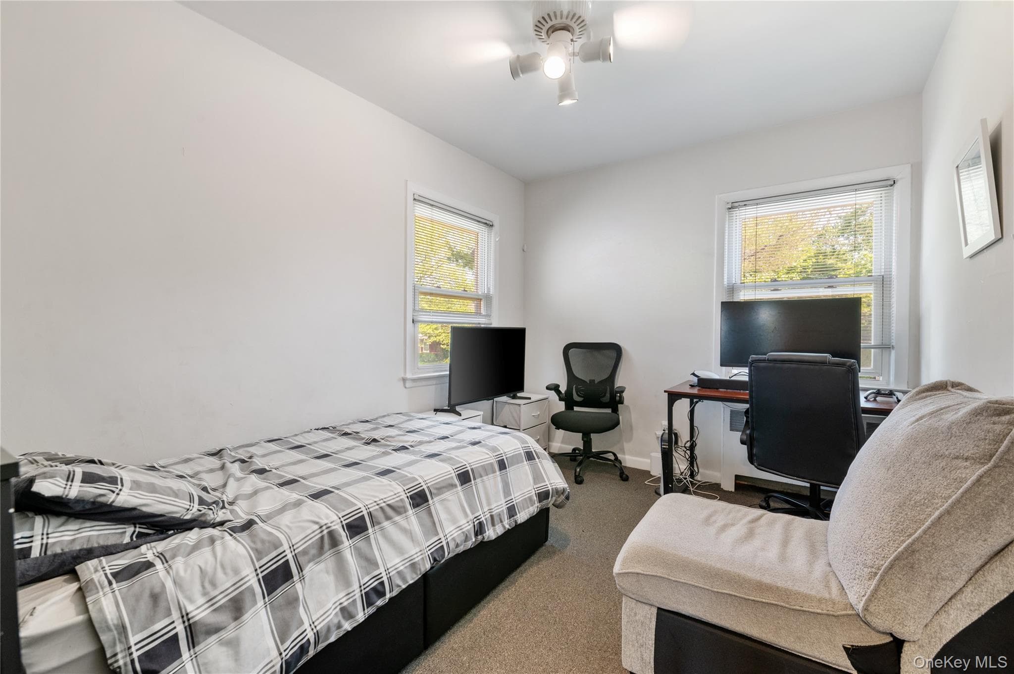 842 Fiske Street thumbnail 18