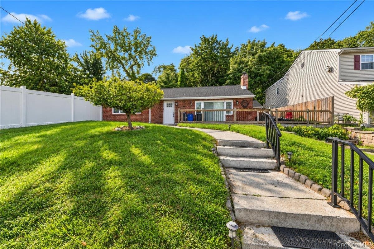 19 Cottage Avenue photo 1
