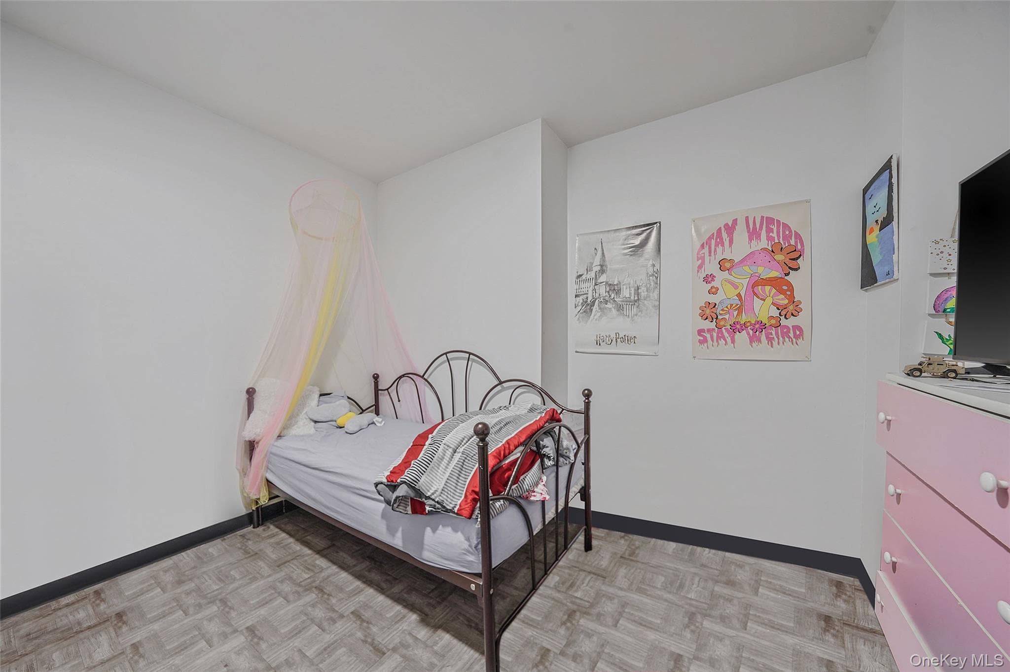 852 Blake Avenue thumbnail 23
