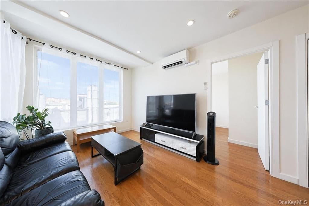 8629 Bay Parkway Unit: 5G thumbnail 11